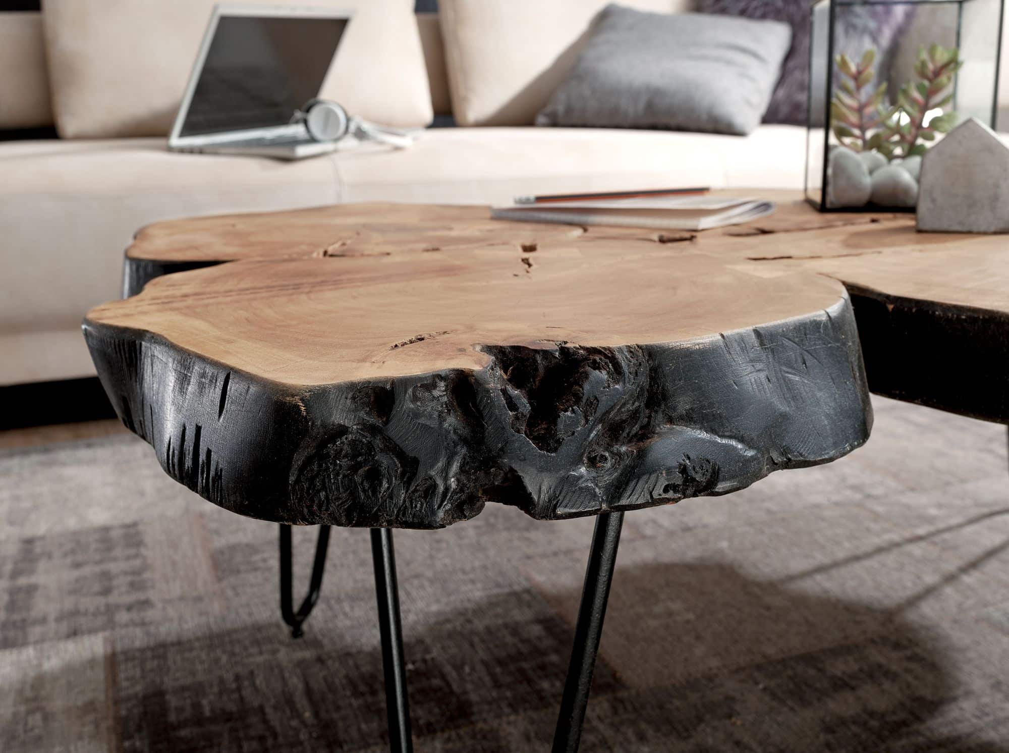 Couchtisch BAGLI Massiv-Holz Akazie 115 cm breit Wohnzimmer-Tisch Design Metallbeine Landhaus-Stil Beistelltisch Couchtisch BAGLI Massiv-Holz Akazie 115 cm breit Wohnzimmer-Tisch Design Metallbeine Landhaus-Stil Beistelltisch