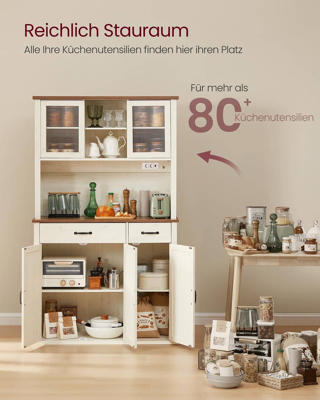 Sideboard mit Beleuchtung und Ladestation im Landhausstil Sideboard mit Beleuchtung und Ladestation im Landhausstil