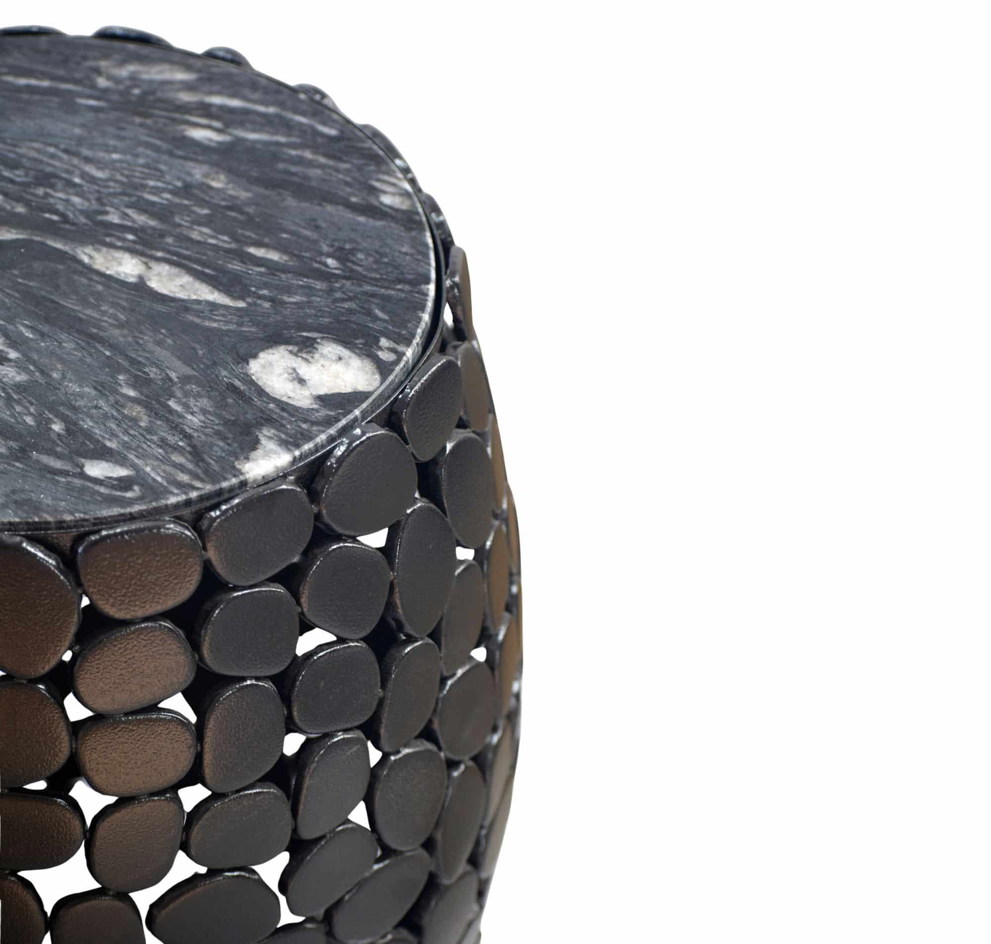 Design Beistelltisch rund 40cm aus Aluminium schwarz & Marmor Tischplatte – Couchtisch Alu – Metall Wohnzimmertisch – Dekotisch Handmade