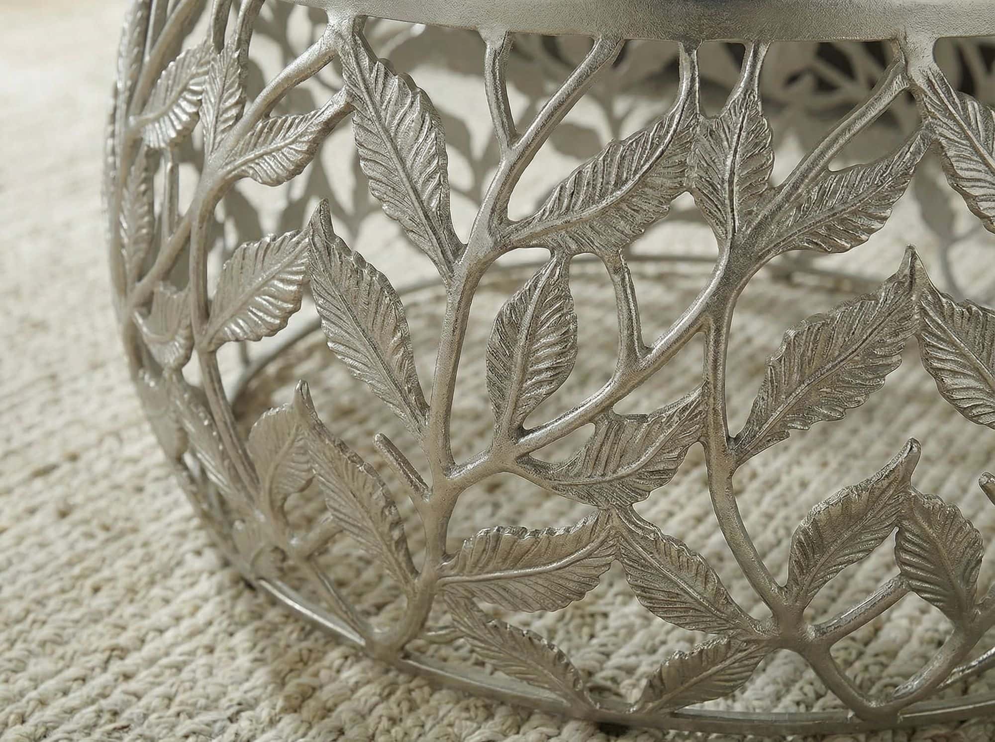 Couchtisch 60cm Silber mit weißer Marmor Tischplatte - Wohnzimmertisch rund - Sofatisch modern - Beistelltisch Aluminium - Design Beistelltisch Wohnzimmer Metallgestell Handmade