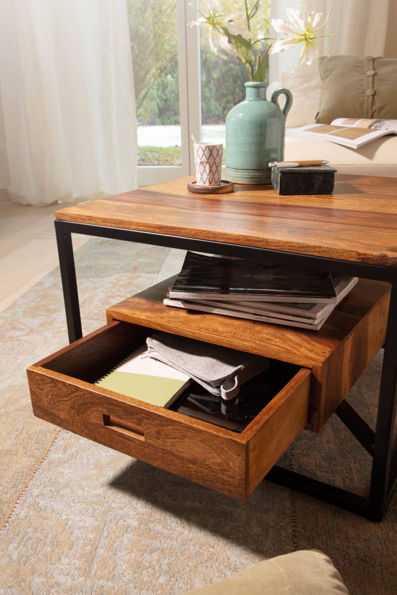 Couchtisch 60x60x40 cm Sheesham Massivholz / Metall Sofatisch Quadratisch