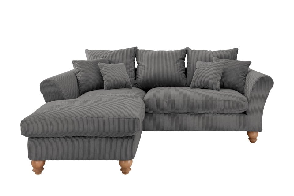 Benformato_Monza_2-REC_4801_FF01_F04RXHI3pHr0Jjas Klassisches Design: Graues Sofa Monza für jedes Interieur