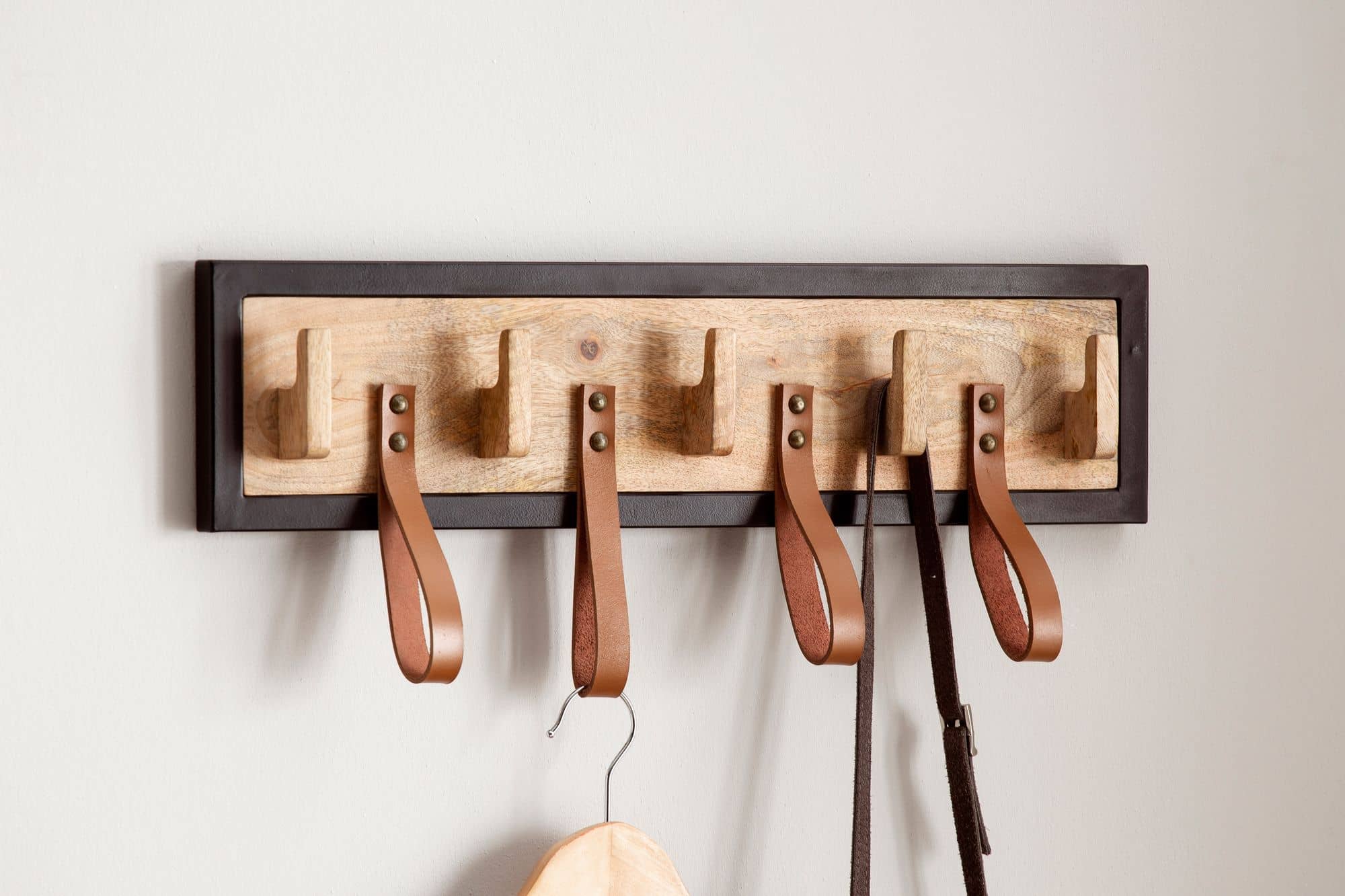 Wandgarderobe Mango Massivholz / Echtleder 60x15x6 cm Wandgarderobe Mango Massivholz / Echtleder 60x15x6 cm