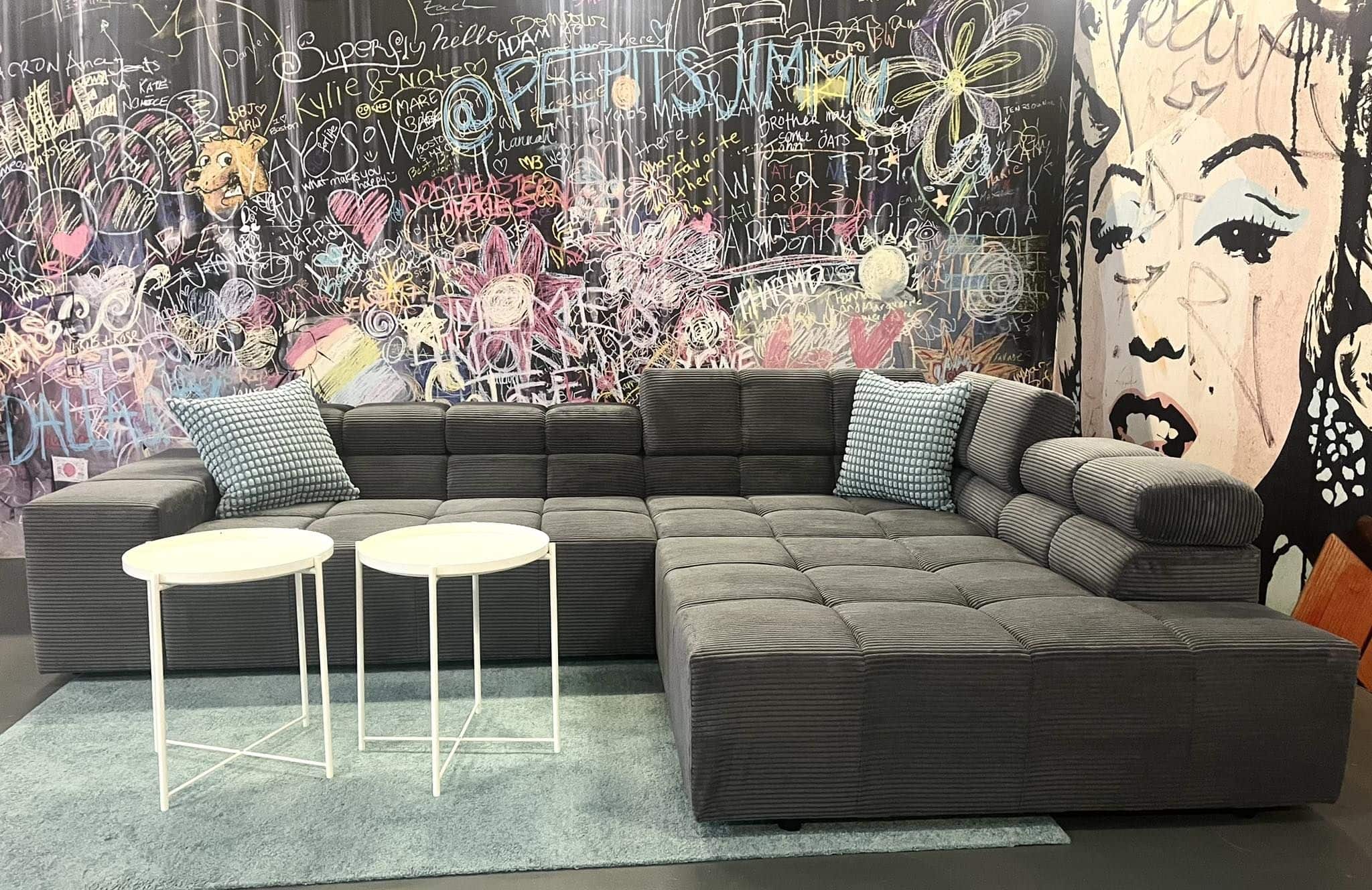 Ecksofa Alvia Grau Breitcord – Myhomelando mit verstellbaren Kopflehnen Ecksofa Alvia Grau Breitcord – Myhomelando mit verstellbaren Kopflehnen