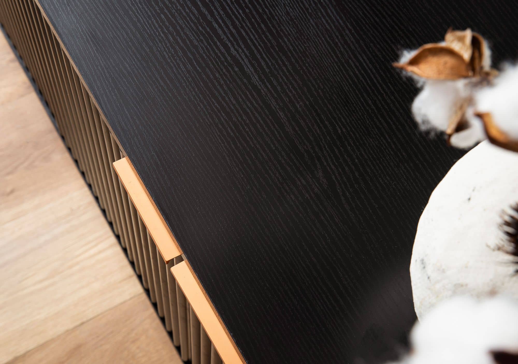 Lowboard Schwarz mit Eiche-Dekor 150x60x39 cm TV-Kommode Modern Lowboard Schwarz mit Eiche-Dekor 150x60x39 cm TV-Kommode Modern