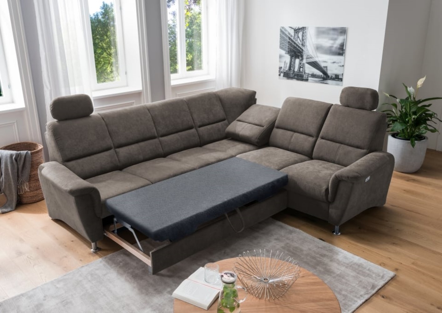 Ecksofa Parole von Benformato: Multifunktionaler Luxus mit Schlaffunktion und Relaxfunktion für Ihr Zuhause 