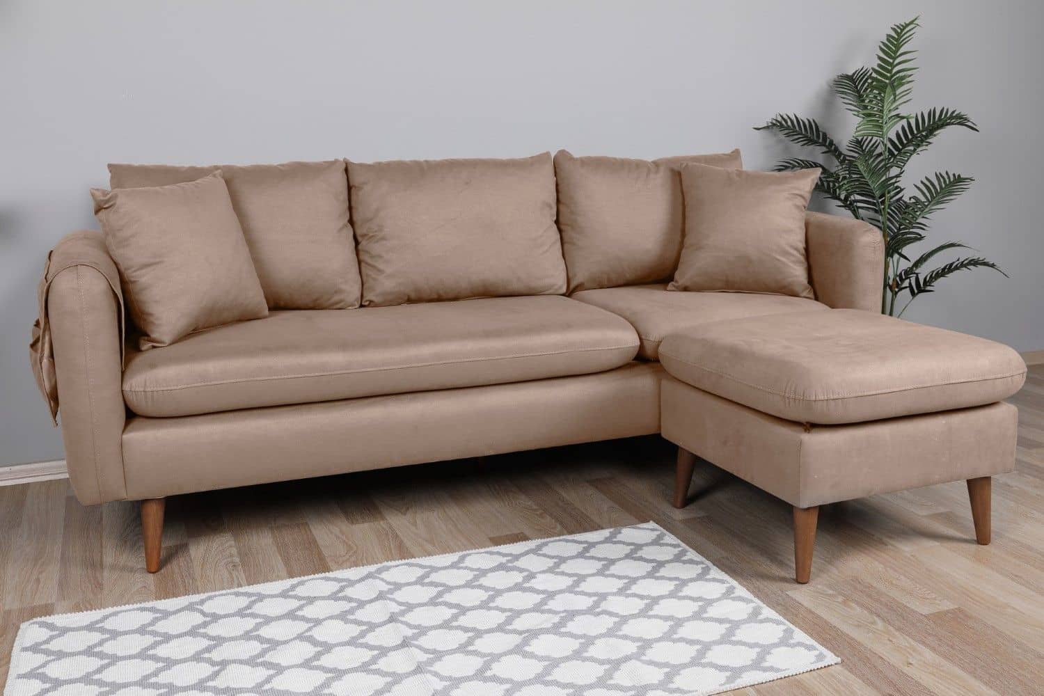 Kleines Ecksofa Sofia – Ideal für kleine Räume & Wohnungen Kleines Ecksofa Sofia – Ideal für kleine Räume & Wohnungen