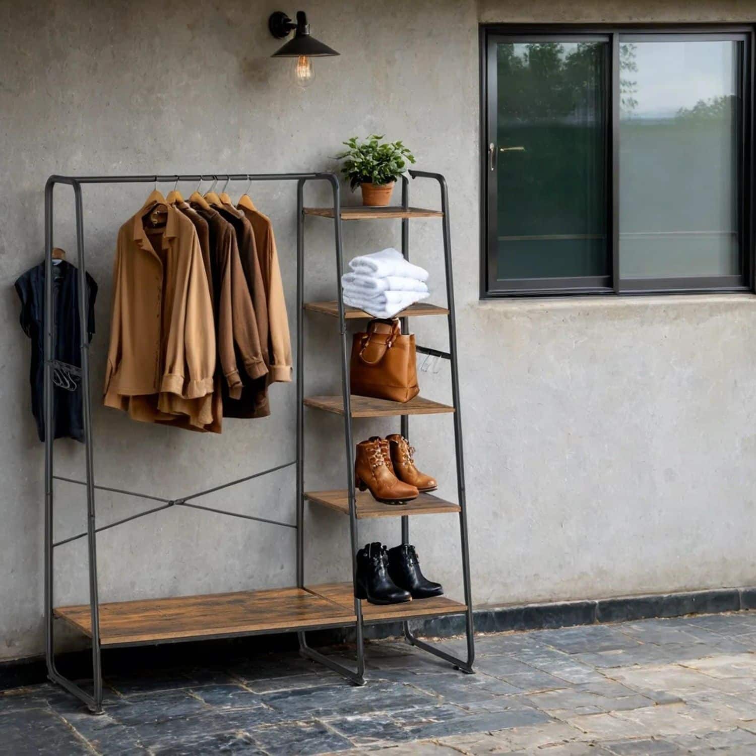 Kleiderständer mit 5 Ebenen Kleiderständer mit 5 Ebenen