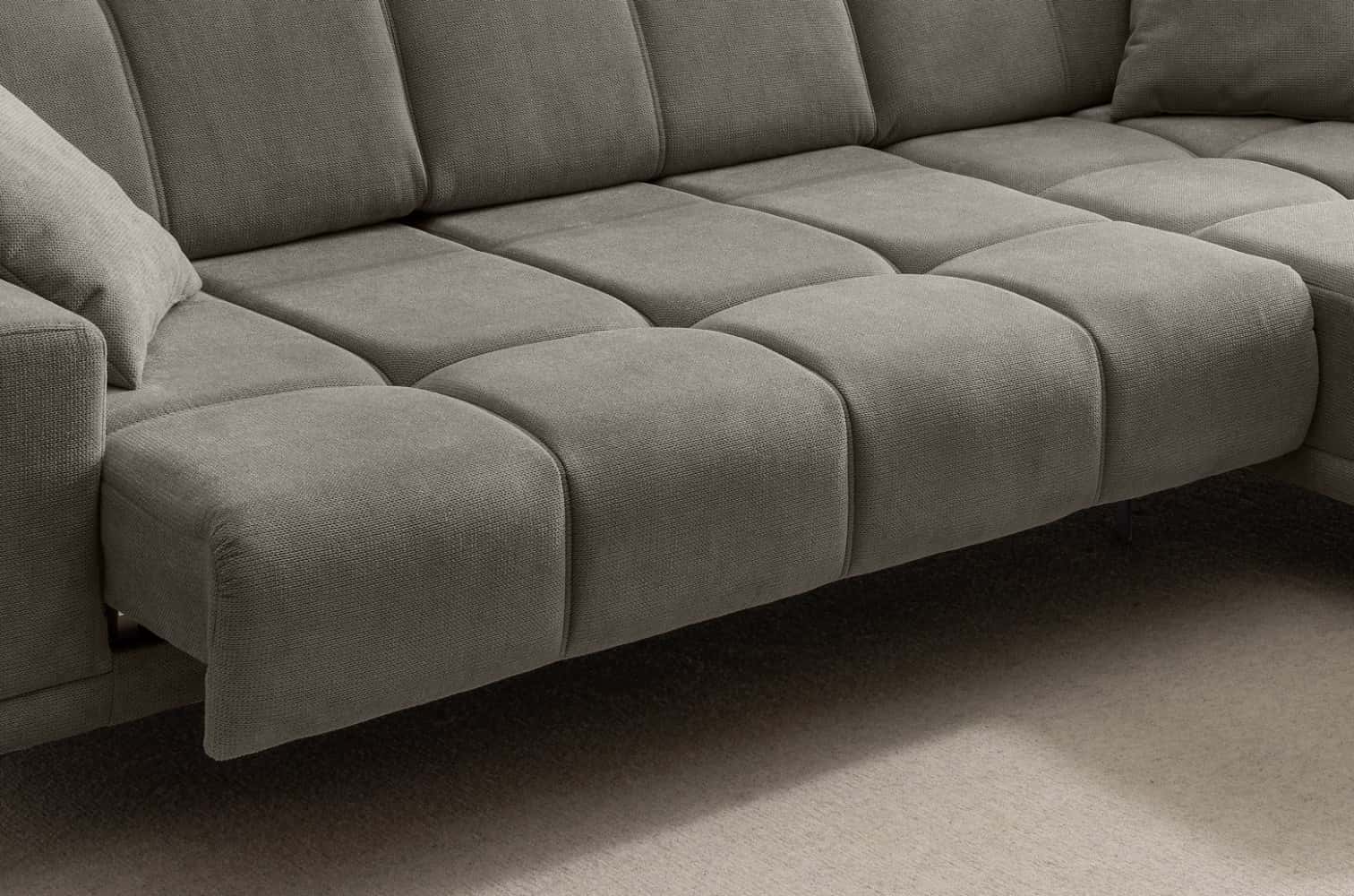 Sofa Nesto von Benformato mit elektrischem Sitzvorschub