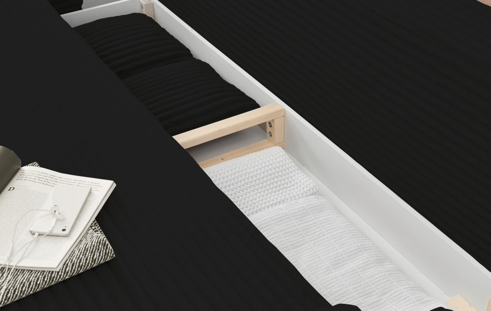 Carla_Ambience_Detail_20 Sophisticated Black: Ed Exciting Design Sofa Carla – Elegantes Schlafsofa mit Ambience Cord Bezug, Schlaffunktion & Bettkasten
