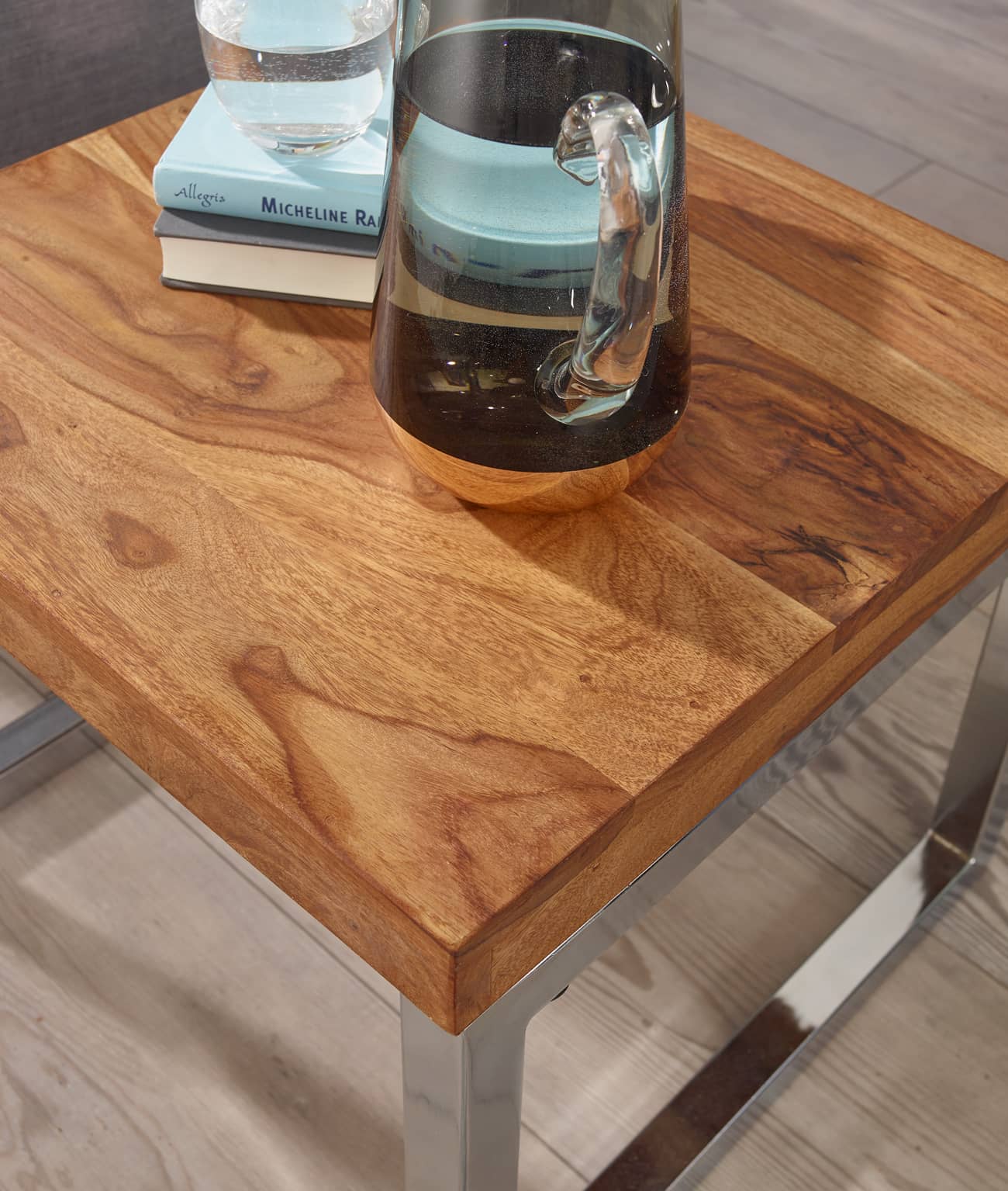 Beistelltisch GUNA Massiv-Holz Sheesham Wohnzimmer-Tisch Metallgestell Couchtisch Landhaus-Stil dunkelbraun natur Beistelltisch GUNA Massiv-Holz Sheesham Wohnzimmer-Tisch Metallgestell Couchtisch Landhaus-Stil dunkelbraun natur