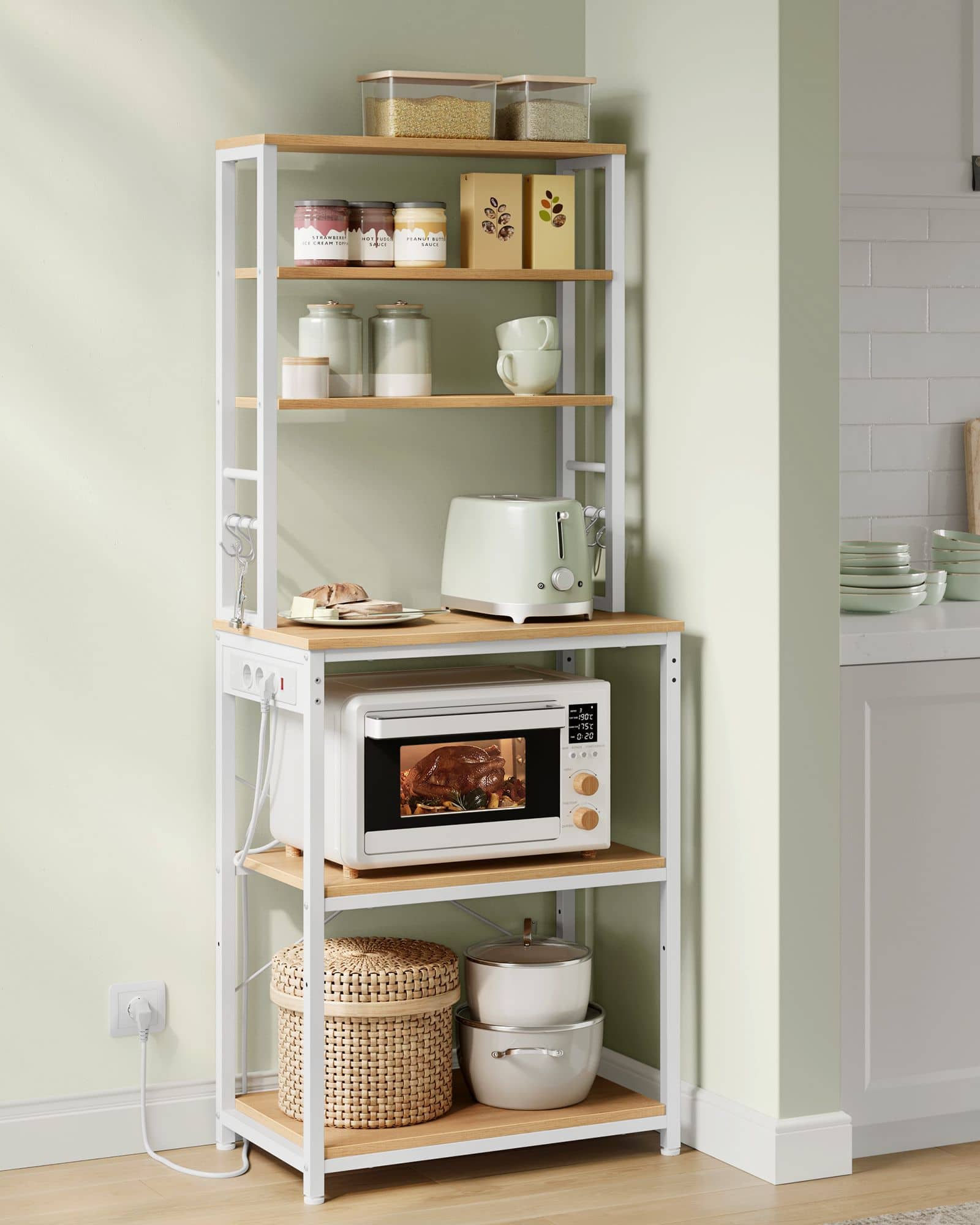 VASAGLE Küchenregal mit Steckdosen, verstellbaren Ablagen und Haken – 60x40x167 cm, Goldeiche-Wolkenweiß VASAGLE Küchenregal mit Steckdosen, verstellbaren Ablagen und Haken – 60x40x167 cm, Goldeiche-Wolkenweiß