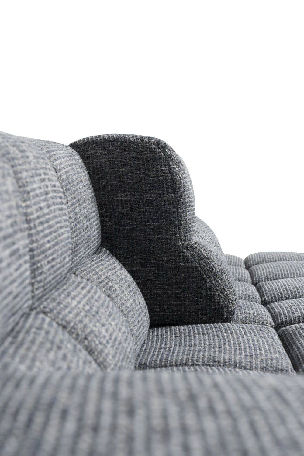 Liam Ecksofa von designwerk – modernes Flachgewebe-Sofa mit Sitztiefenverstellung und Recamiere