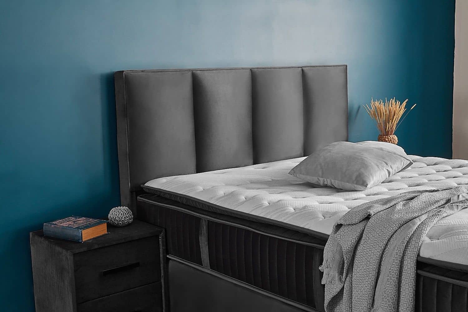Boxspringbett Nora Grau mit Bettkasten – ABC Bedding Boxspringbett Nora Grau mit Bettkasten – ABC Bedding