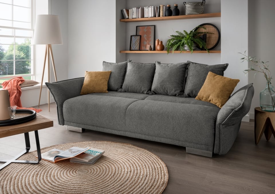 Benformato_Pera_4FAFBK_9754_ZK_9760-1 Stilvolles Grau-Braunes Big Sofa 'Pera' – Luxus und Funktionalität