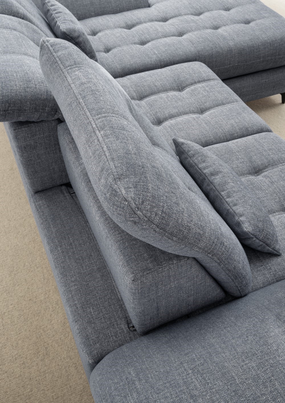 Sofa Delphino Benformato Anzio Blau