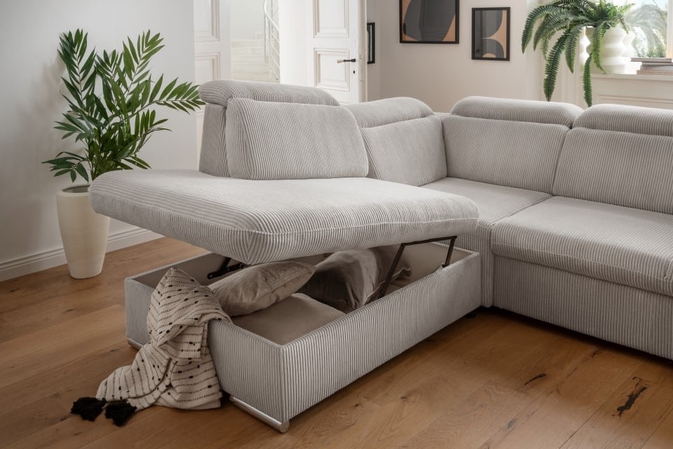 Benformato_Vasto_2FKF-EKF-OTBKKF_4802-4QkEMLoyrXHkdX Elegantes Silber: Benformato Sofa Vasto mit Bettkasten und verstellbaren Kopflehnen
