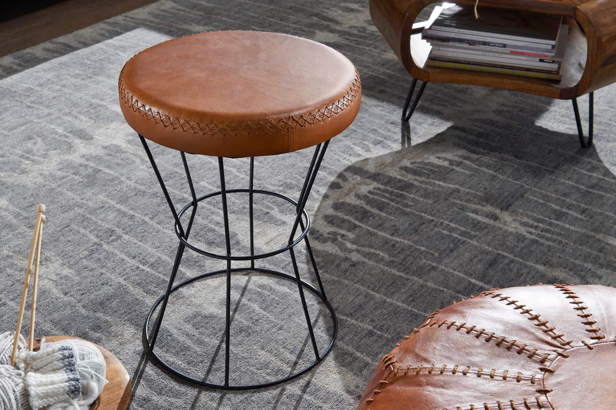 52644-WOHNLING-Sitzhocker-35x35x45-cm-WL6-093-WL6-093_4ZfCklsXu5urgO Echtleder-Meisterwerk: Industrial Design Hocker