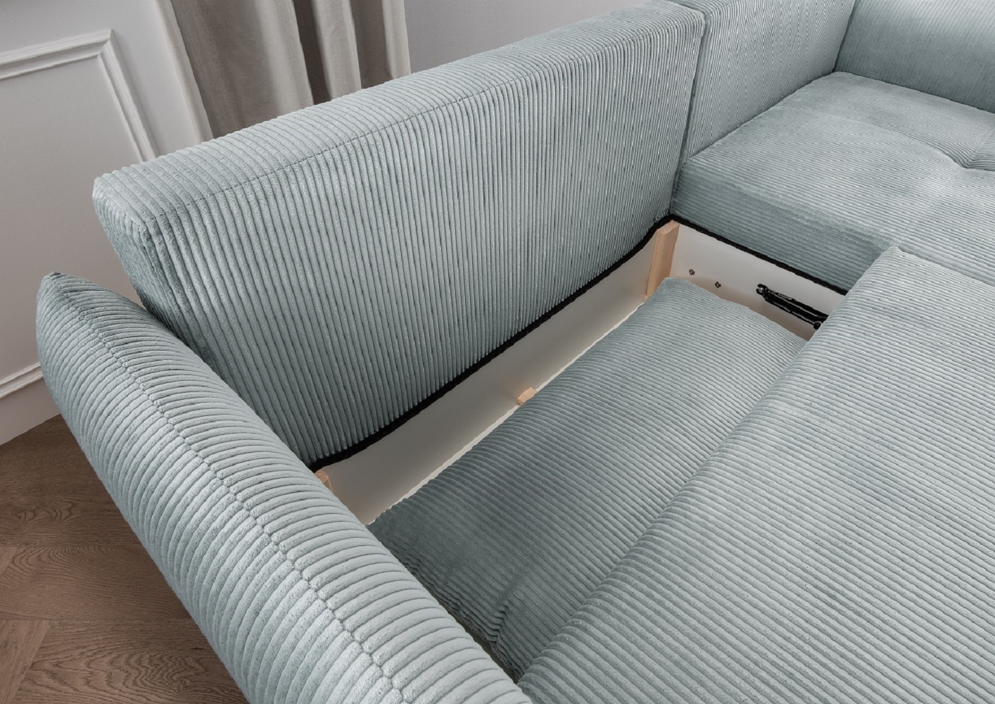 Ecksofa Mara in Cord - Schlaffunktion und Bettkasten – Benformato Ecksofa Mara in Cord - Schlaffunktion und Bettkasten – Benformato