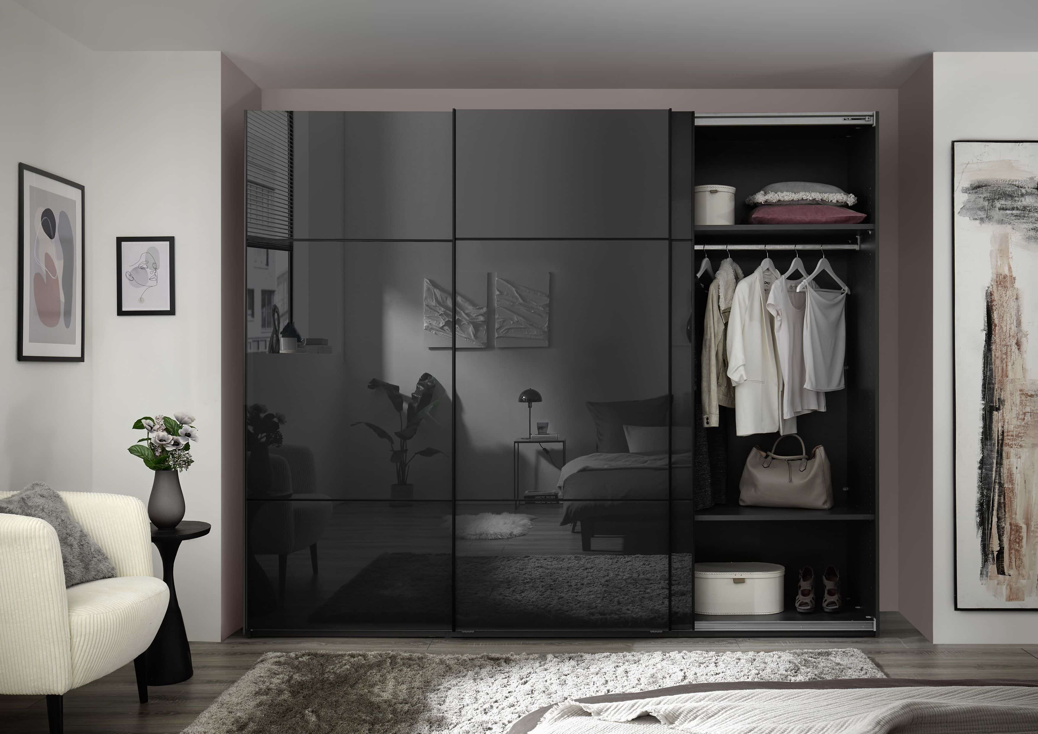 Kleiderschrank Minda mit Glastüren graphit - viel Stauraum & edles Design für Ihr Schlafzimmer Kleiderschrank Minda mit Glastüren graphit - viel Stauraum & edles Design für Ihr Schlafzimmer