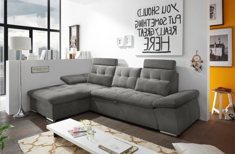 Nalo-LC_Uran-09-stone_MilieutYWADA6Uu7jj3 Stilvolles Wohnen in Stone: Nalo Schlafsofa von ED Exciting Design – Luxusmikrofaser, Bettkasten und ein zeitloses Design