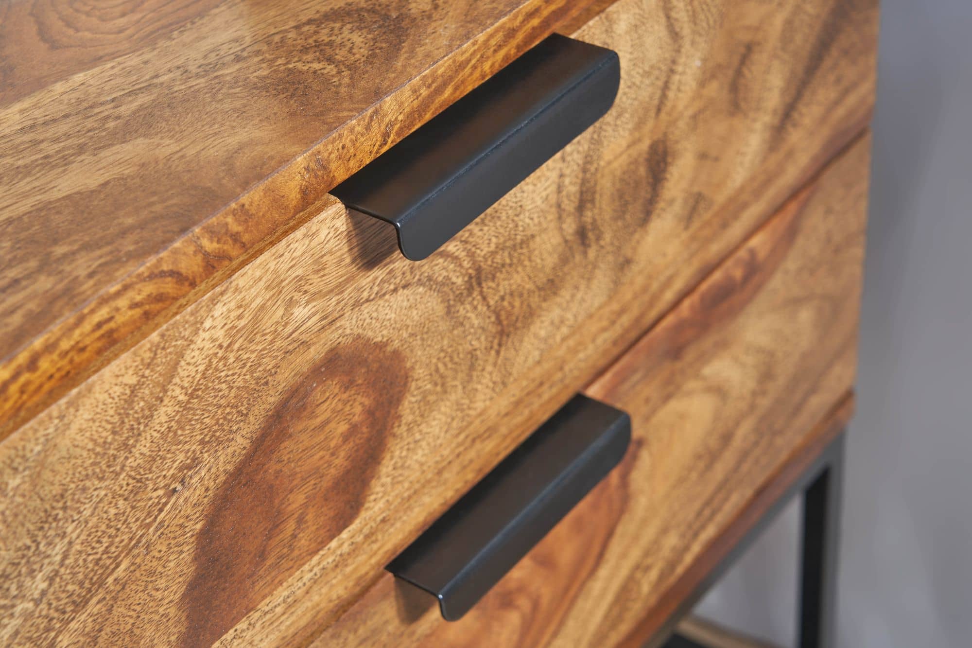 Nachttisch Sheesham Massivholz / Metall 50x40x51 cm Nachtschrank Boxspringbett Nachttisch Sheesham Massivholz / Metall 50x40x51 cm Nachtschrank Boxspringbett