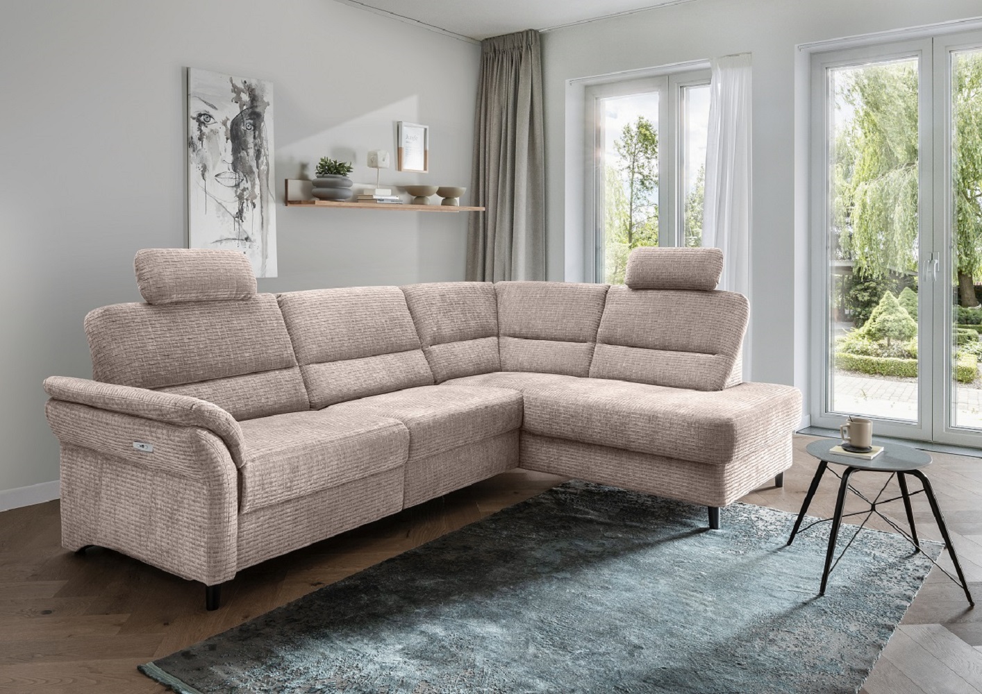 Das Ecksofa Cavoli mit elektronischer Relaxfunktion – Benformato