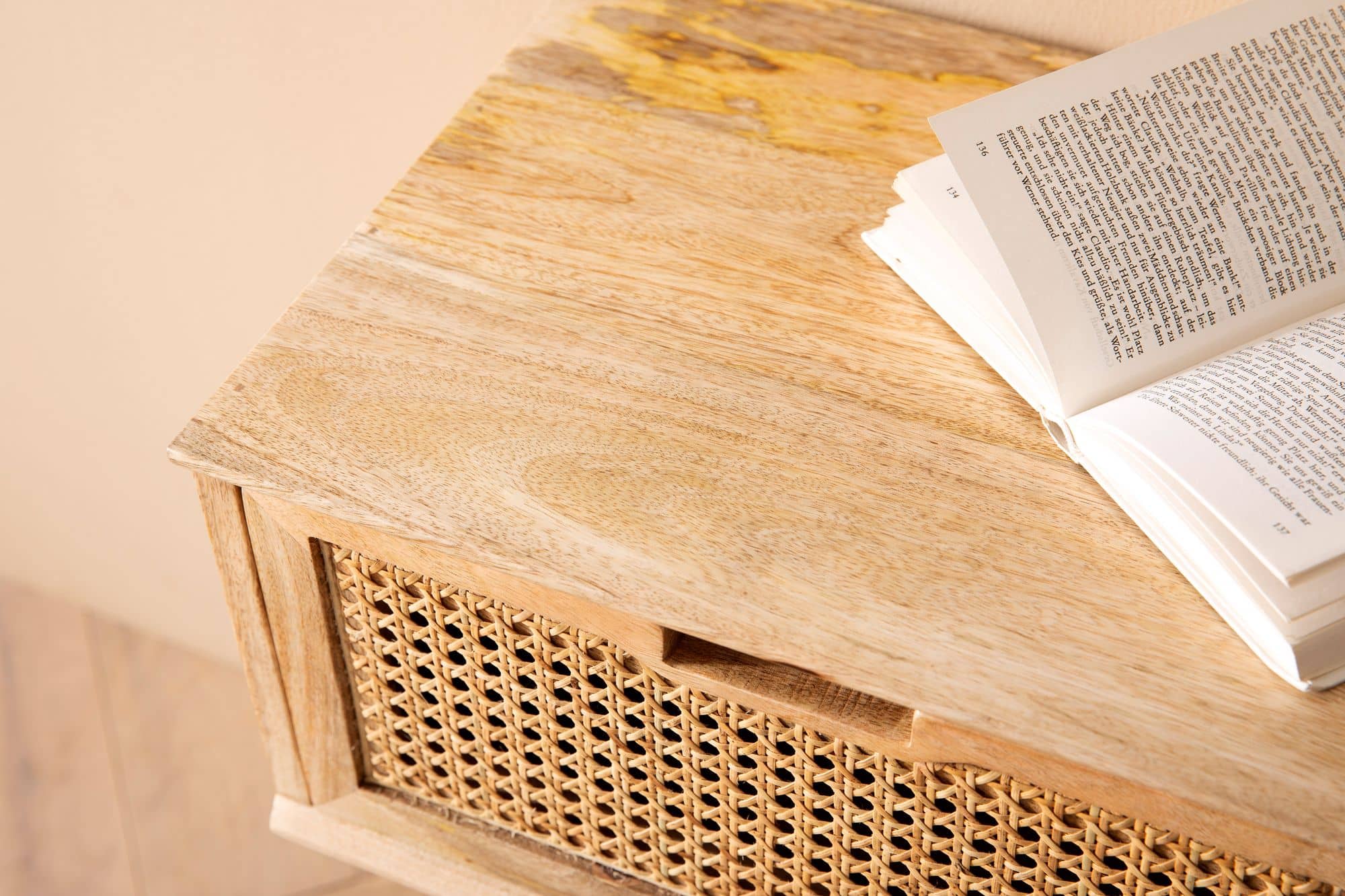 Nachtkonsole Mango Massivholz / Rattan 40x60x30 cm Nachttisch Braun Nachtkonsole Mango Massivholz / Rattan 40x60x30 cm Nachttisch Braun