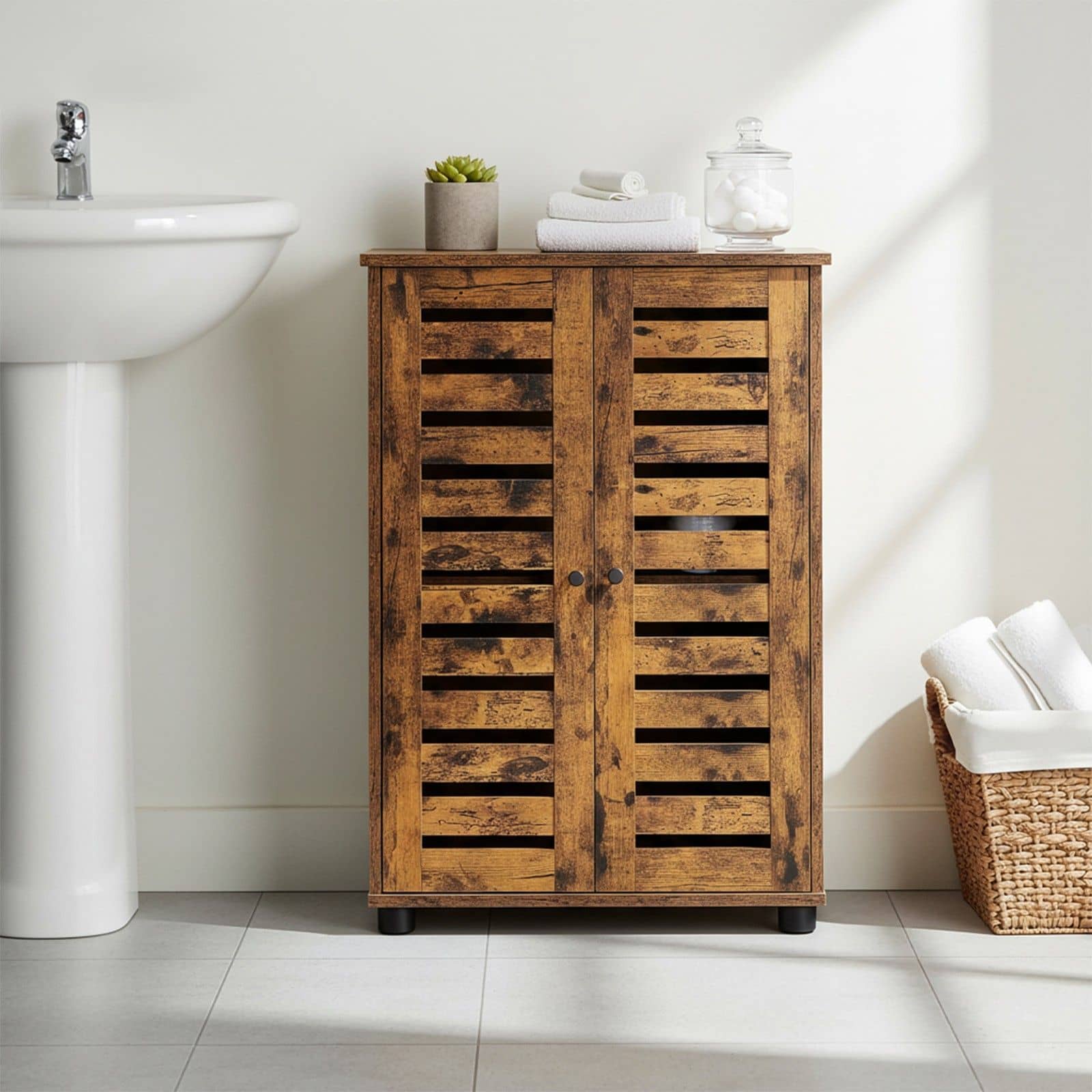 Badschrank, Aufbewahrungsschrank mit Lamellentüren, Beistellschrank mit 2 höhenverstellbaren Ablagen Badschrank, Aufbewahrungsschrank mit Lamellentüren, Beistellschrank mit 2 höhenverstellbaren Ablagen