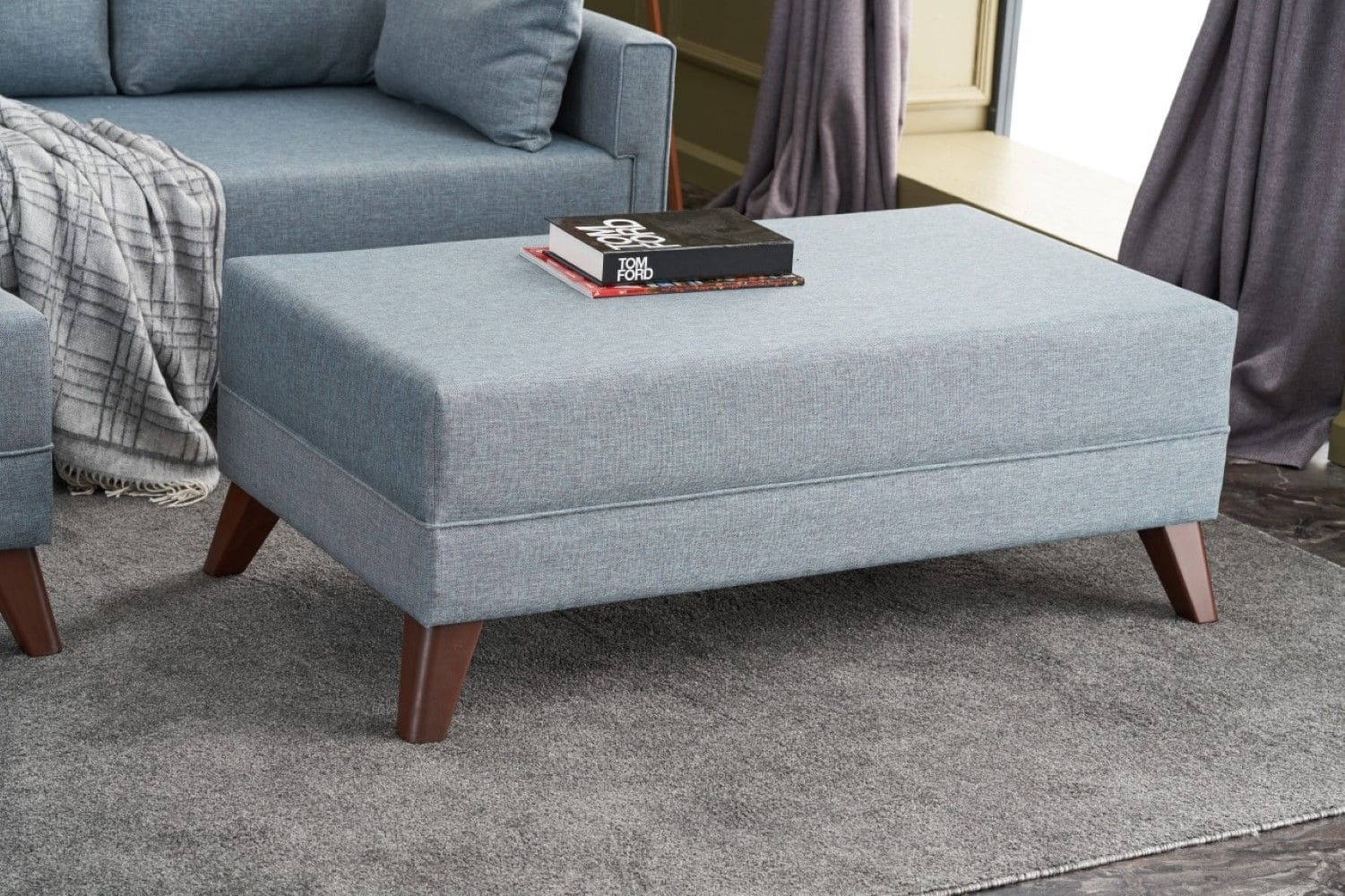 Kleines Bella Ecksofa mit Hocker – Die perfekte Lösung für kleine Räume Kleines Bella Ecksofa mit Hocker – Die perfekte Lösung für kleine Räume