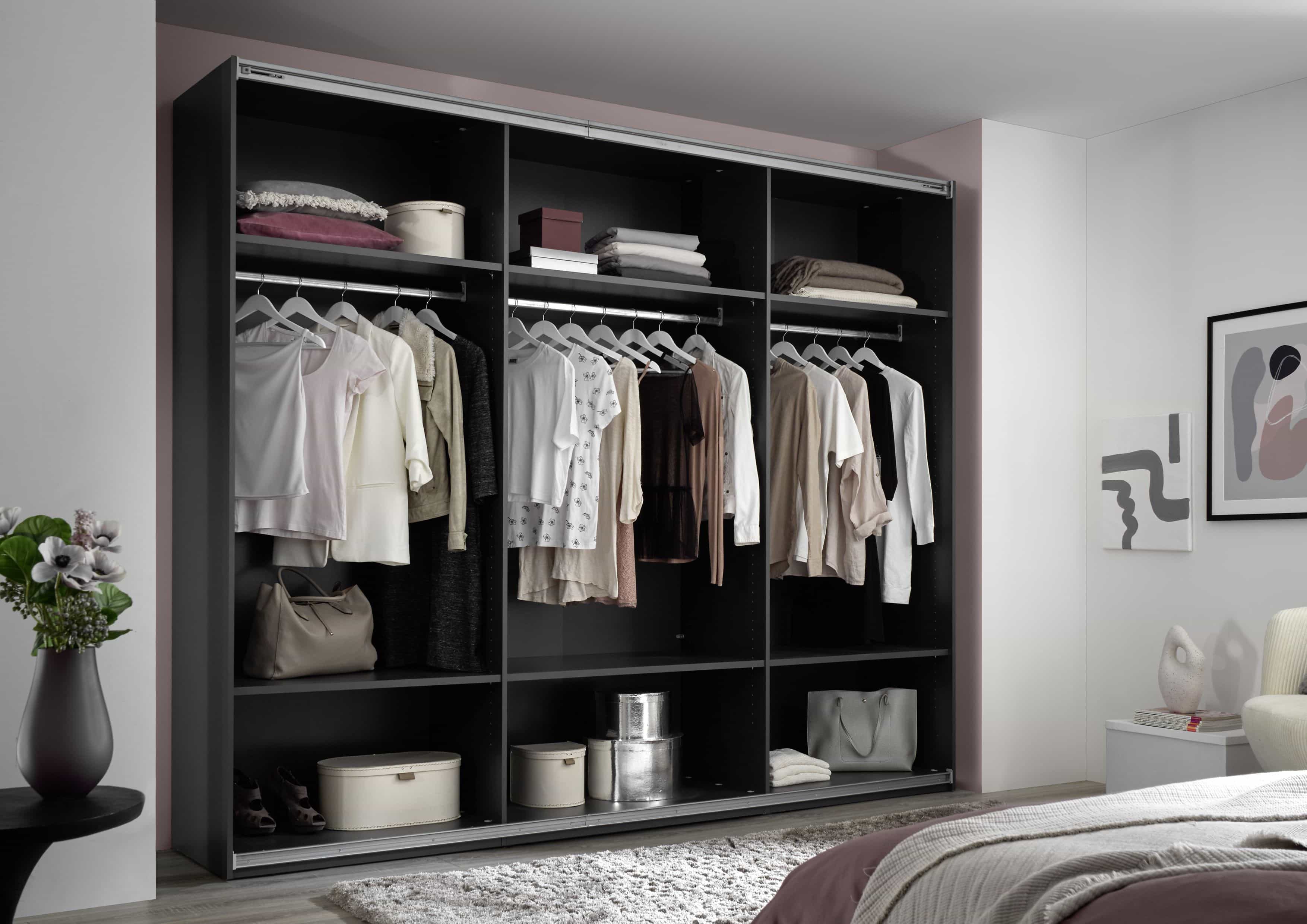 Kleiderschrank Minda mit Glastüren graphit - viel Stauraum & edles Design für Ihr Schlafzimmer Kleiderschrank Minda mit Glastüren graphit - viel Stauraum & edles Design für Ihr Schlafzimmer