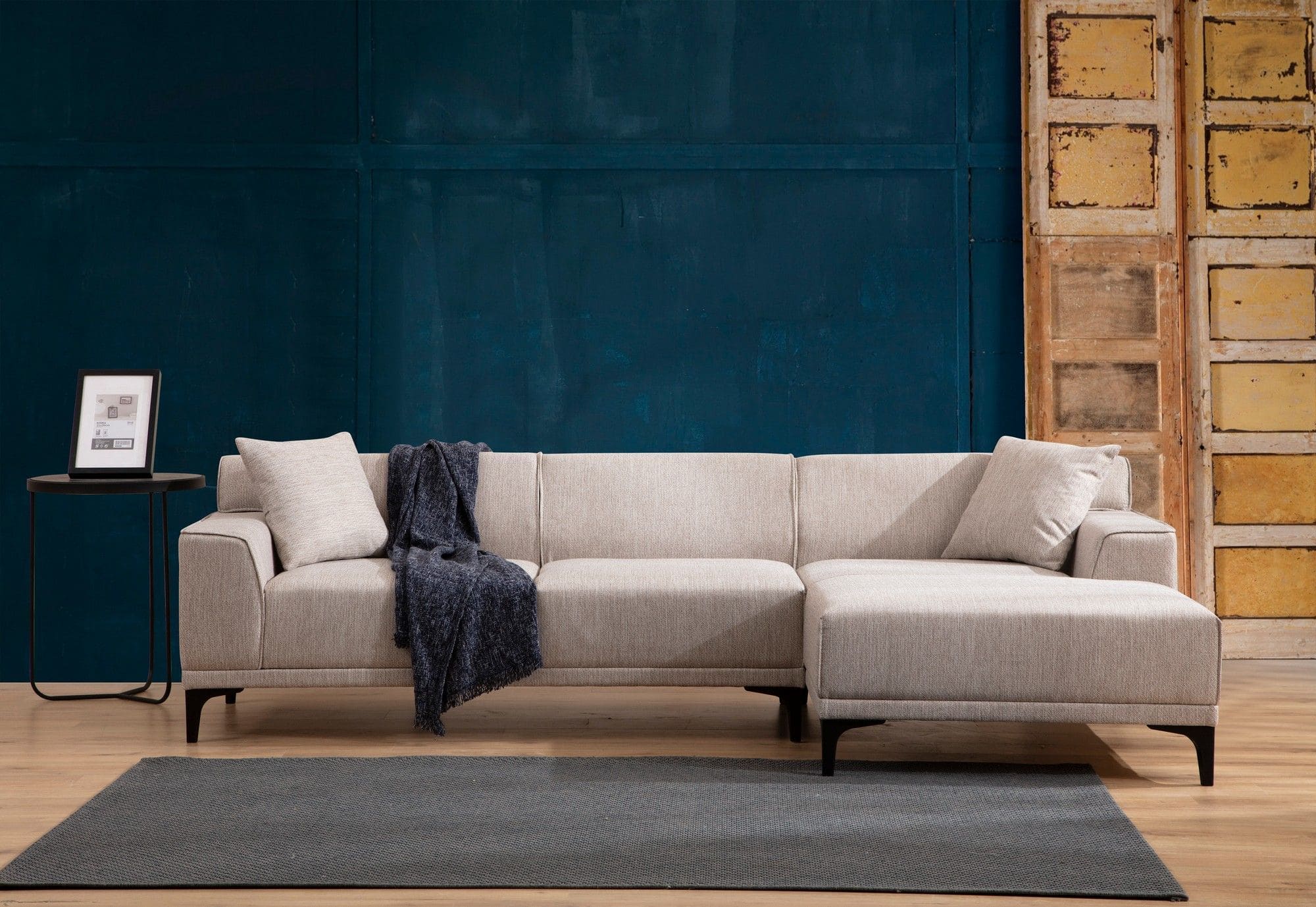 Ecksofa Petra – Skandinavisches Design trifft Komfort Ecksofa Petra – Skandinavisches Design trifft Komfort