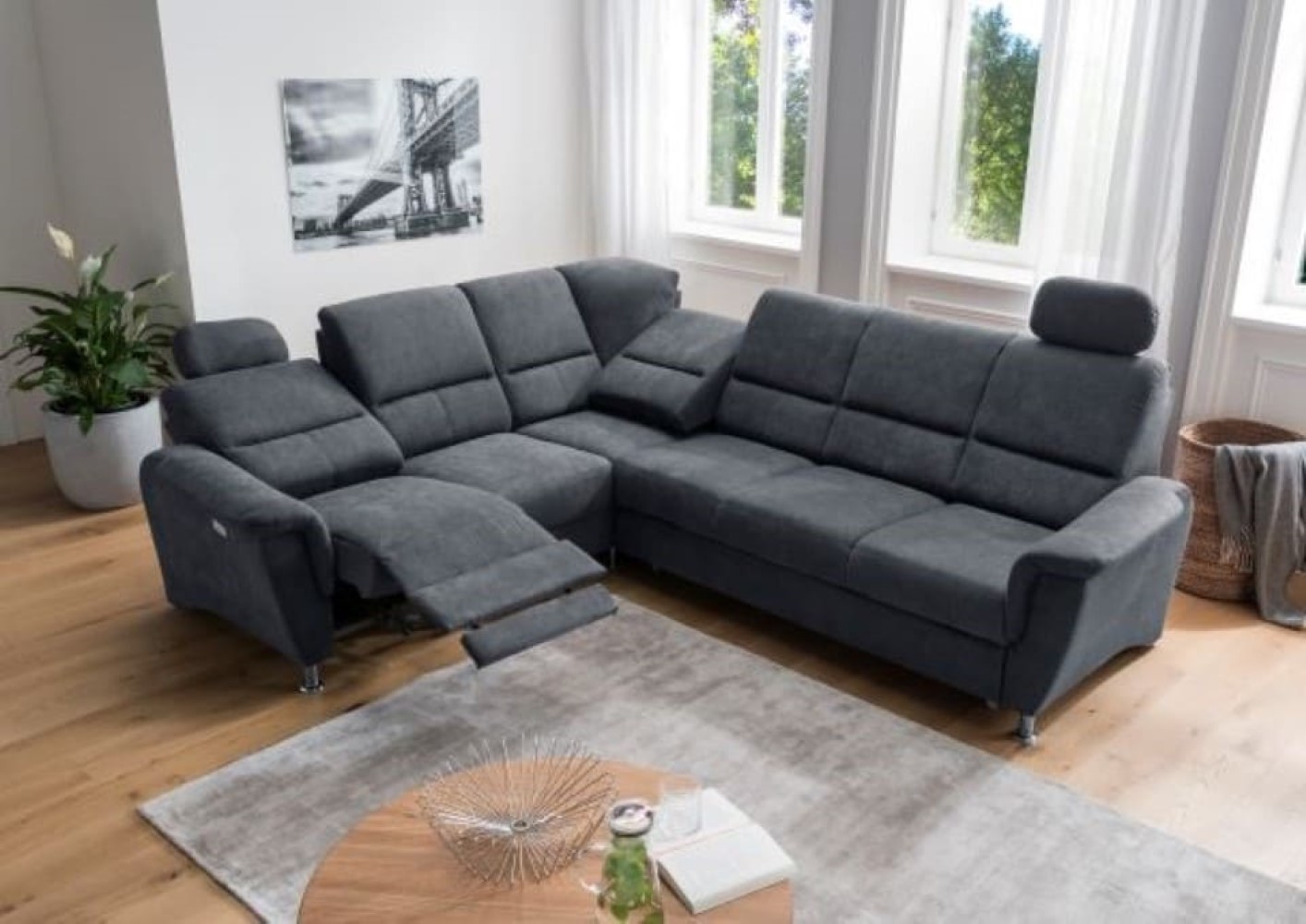 Ecksofa Parole von Benformato: Multifunktionaler Luxus mit Schlaffunktion und Relaxfunktion für Ihr Zuhause Ecksofa Parole von Benformato: Multifunktionaler Luxus mit Schlaffunktion und Relaxfunktion für Ihr Zuhause