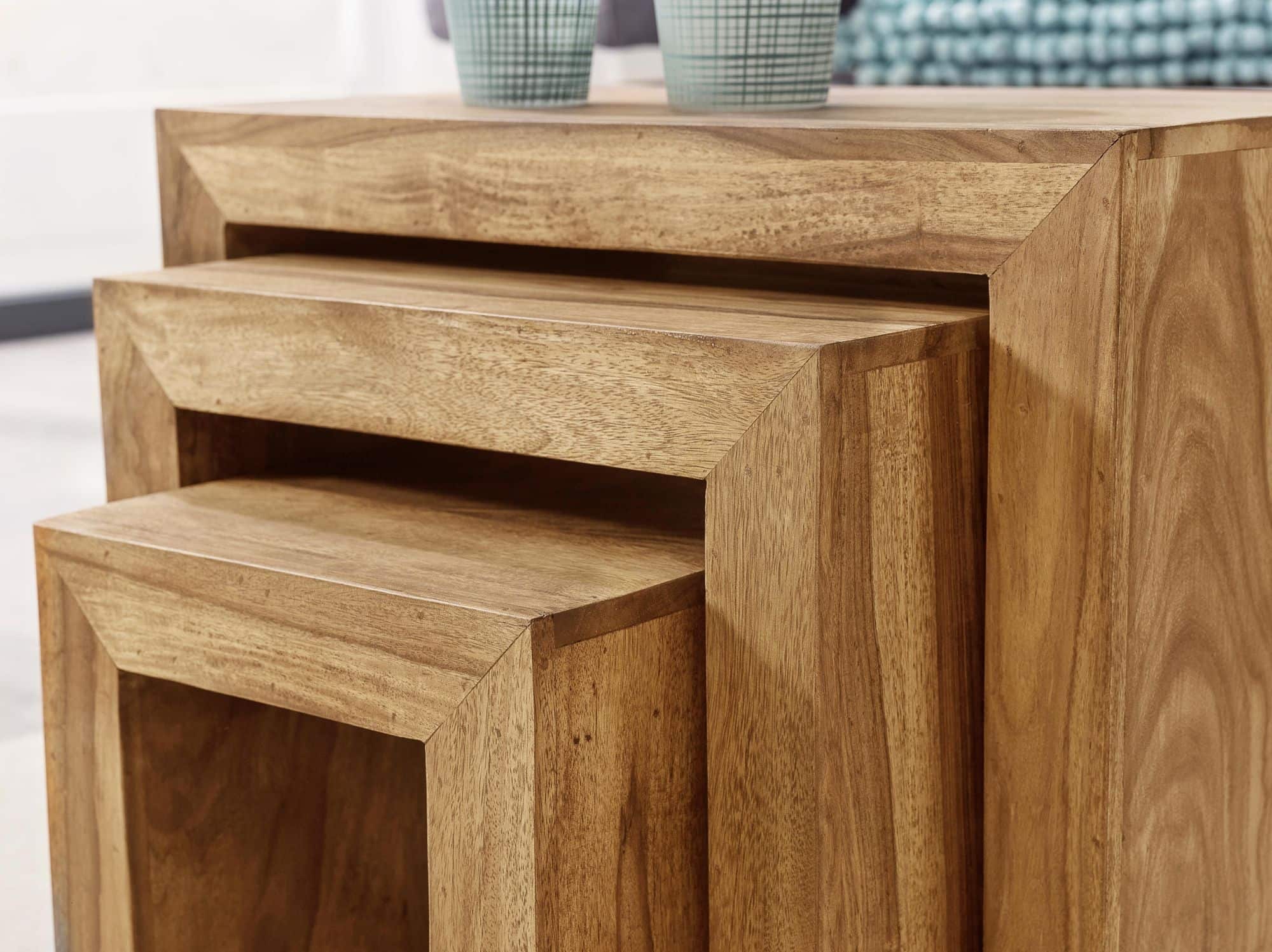 3er Set Satztisch MUMBAI Massiv-Holz Akazie Wohnzimmer-Tisch Landhaus-Stil Beistelltisch dunkel-braun Naturholz 3er Set Satztisch MUMBAI Massiv-Holz Akazie Wohnzimmer-Tisch Landhaus-Stil Beistelltisch dunkel-braun Naturholz