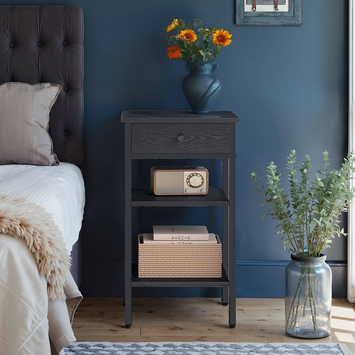 Nachttisch, Beistelltisch, Schublade und offene Fächer Nachttisch, Beistelltisch, Schublade und offene Fächer