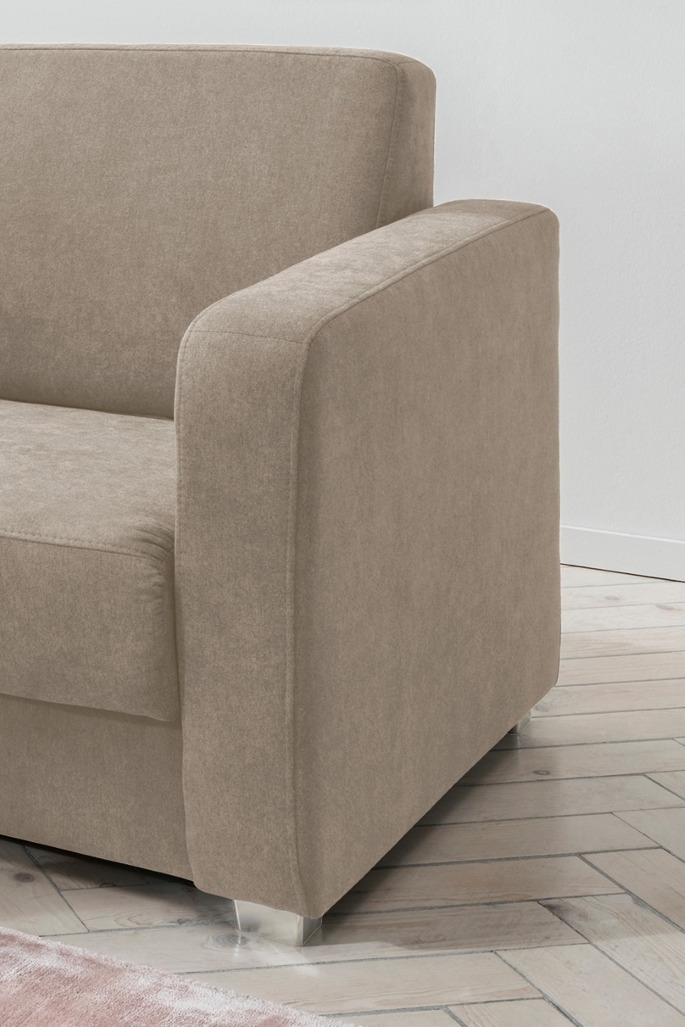 Benformato_Mia_2F_3615-5 Taupe-Komfort: Entdecken Sie das Sofa Mia von Benformato - Einladend und stilvoll