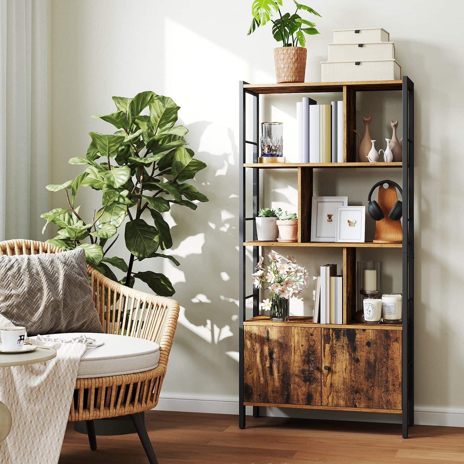 Bücherregal mit 4 Regalebenen Bücherregal mit 4 Regalebenen