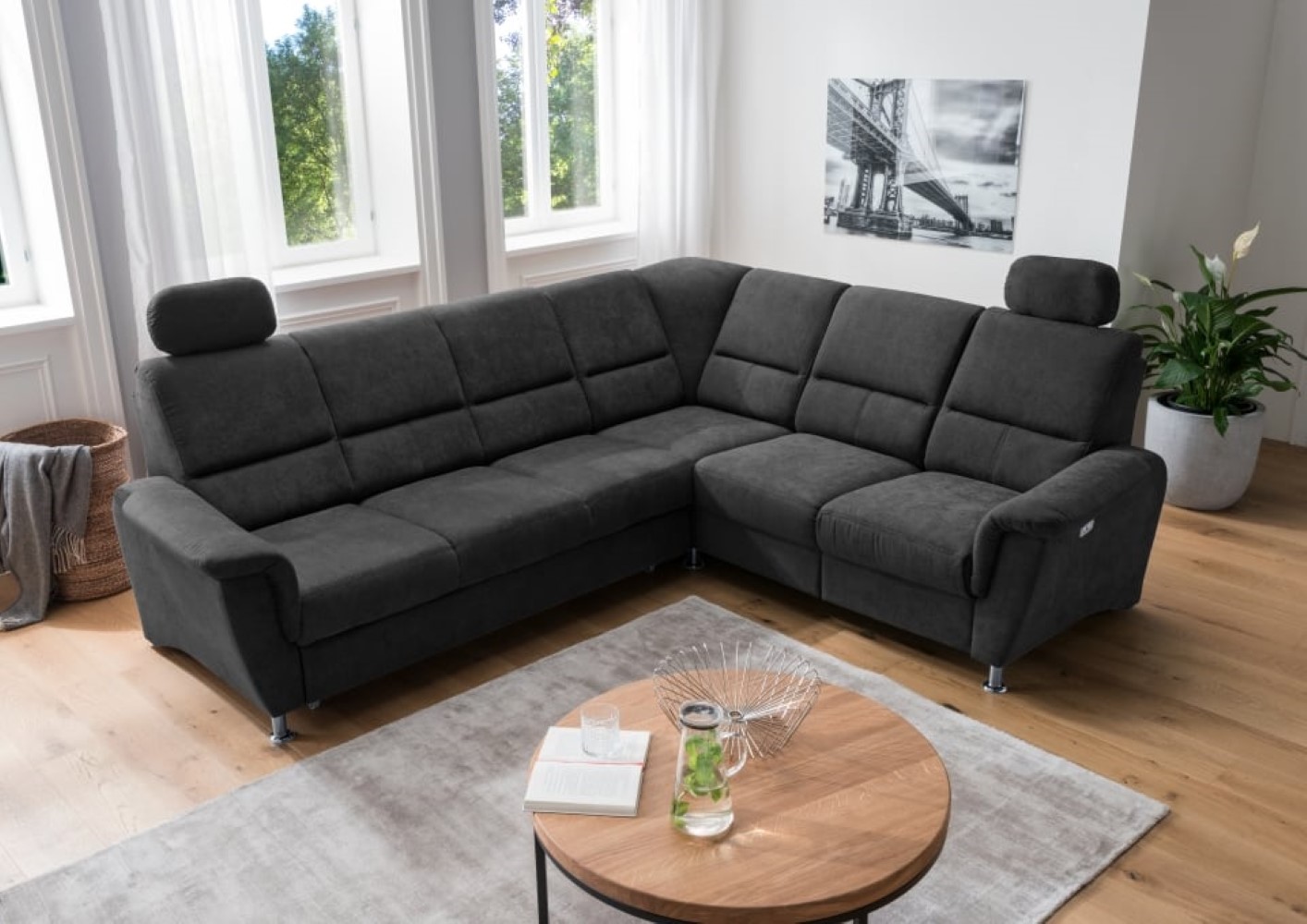 Ecksofa Parole von Benformato: Multifunktionaler Luxus mit Schlaffunktion und Relaxfunktion für Ihr Zuhause Ecksofa Parole von Benformato: Multifunktionaler Luxus mit Schlaffunktion und Relaxfunktion für Ihr Zuhause