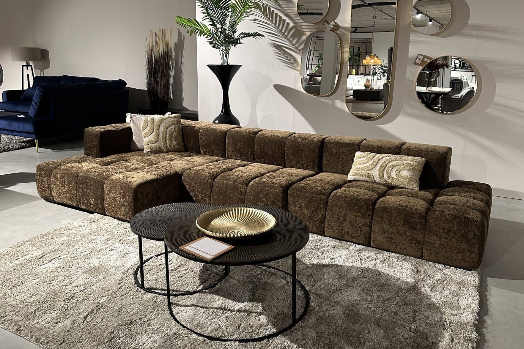 Ecksofa Lucy aus 100 % Recycling-PET – Retro-Charme trifft Nachhaltigkeit - designwerk Ecksofa Lucy aus 100 % Recycling-PET – Retro-Charme trifft Nachhaltigkeit - designwerk