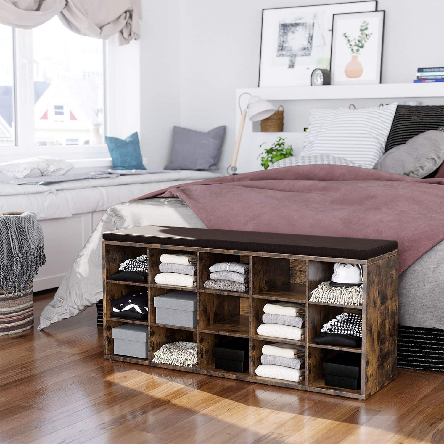 Schuhregal mit Sitzfläche Schuhregal mit Sitzfläche