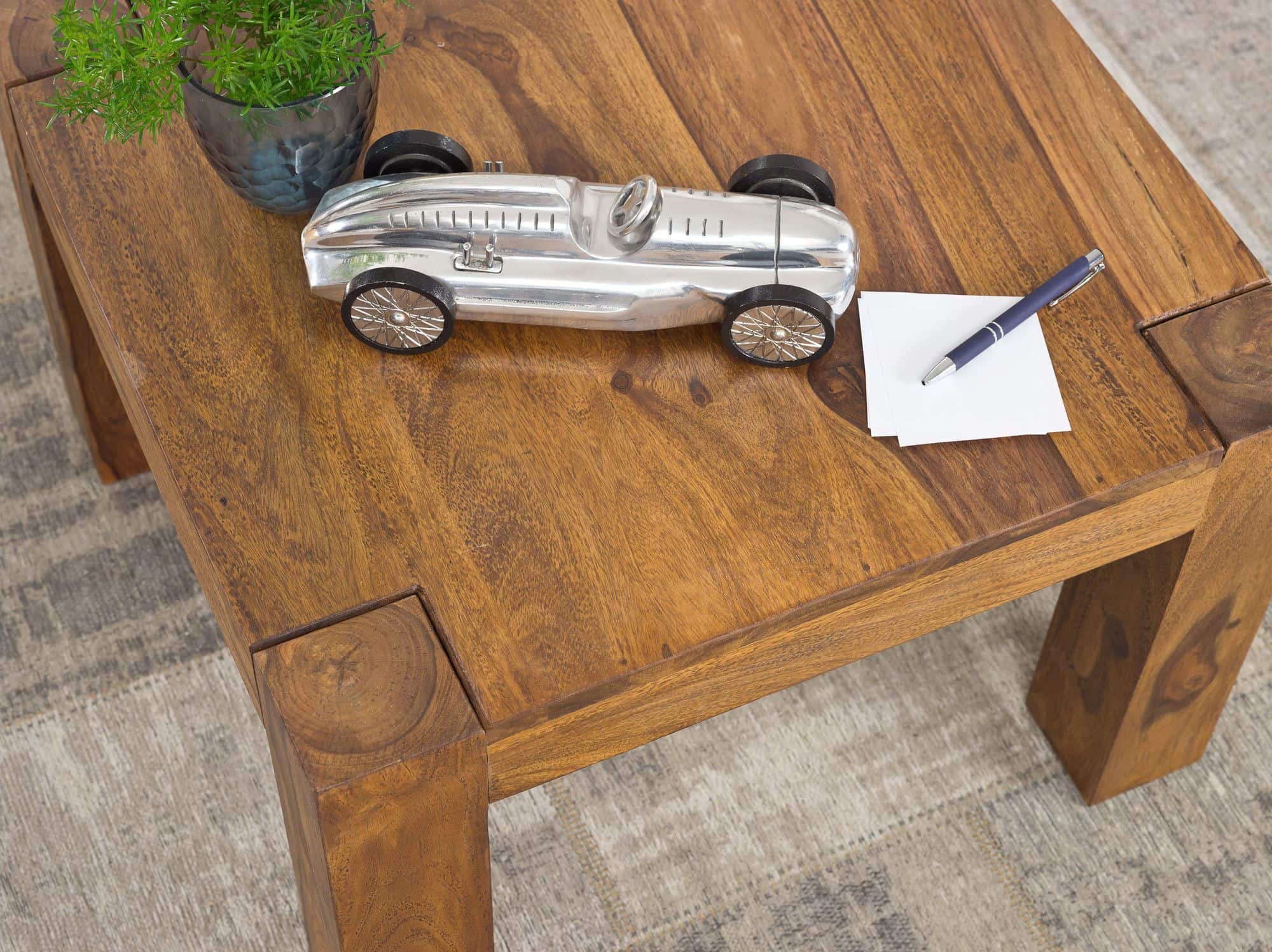Couchtisch Massiv-Holz Sheesham 60 cm breit Wohnzimmer-Tisch Design dunkel-braun Landhaus-Stil Beistelltisch Couchtisch Massiv-Holz Sheesham 60 cm breit Wohnzimmer-Tisch Design dunkel-braun Landhaus-Stil Beistelltisch