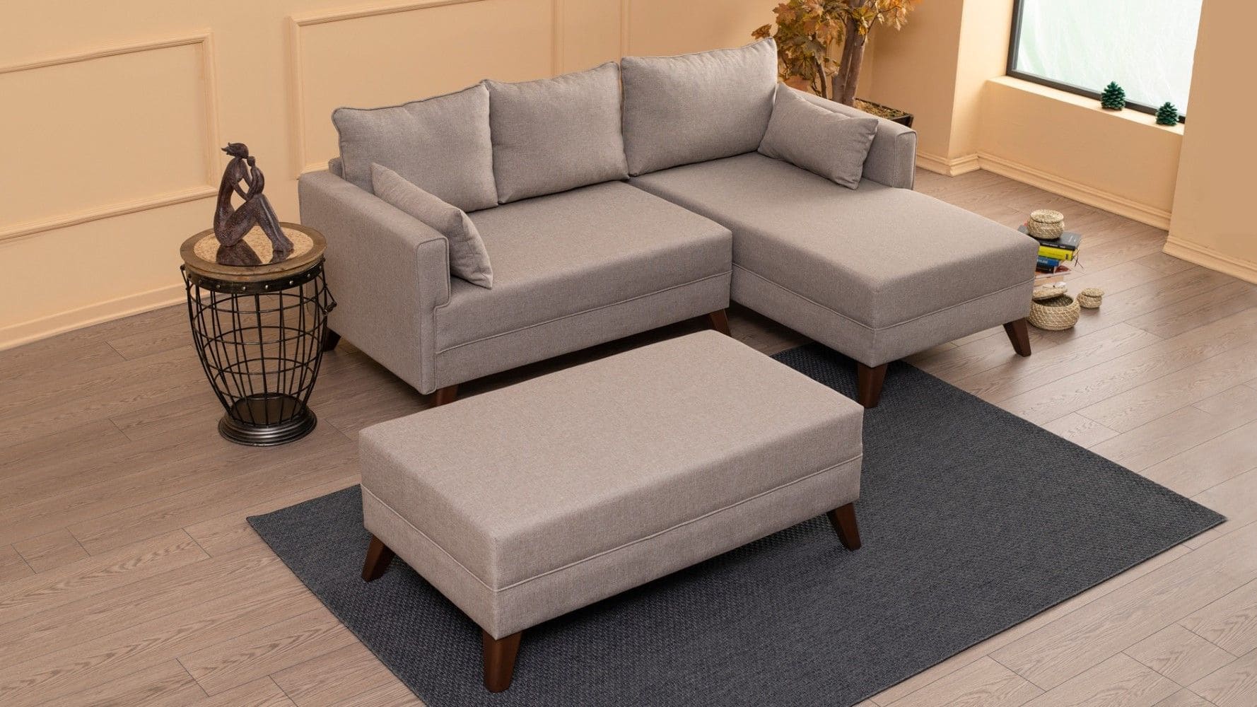 Kleines Bella Ecksofa mit Hocker – Die perfekte Lösung für kleine Räume
