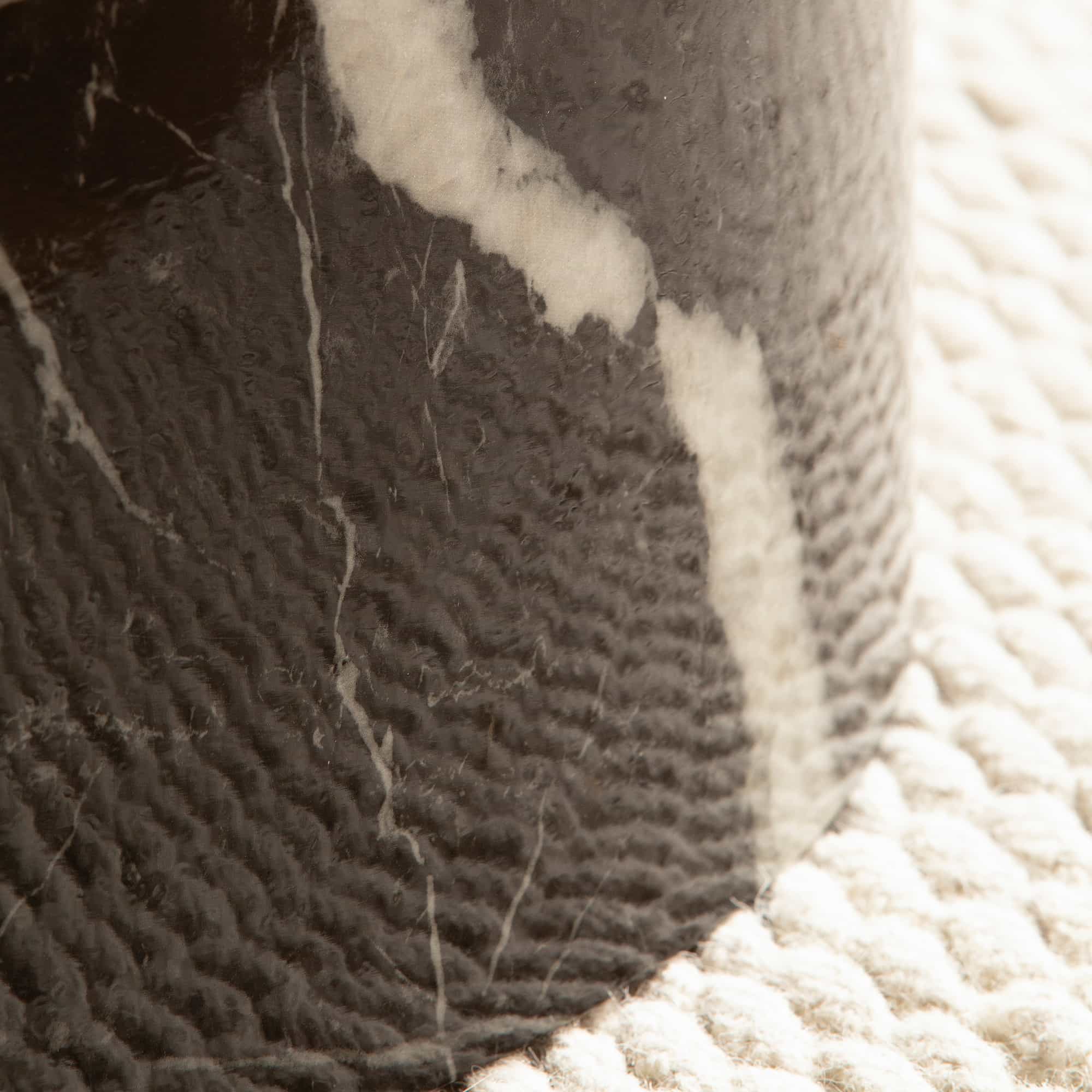 Couchtisch MONOBLOC 60x60x30 cm Schwarz Hochglanz mit Marmor Optik Couchtisch MONOBLOC 60x60x30 cm Schwarz Hochglanz mit Marmor Optik