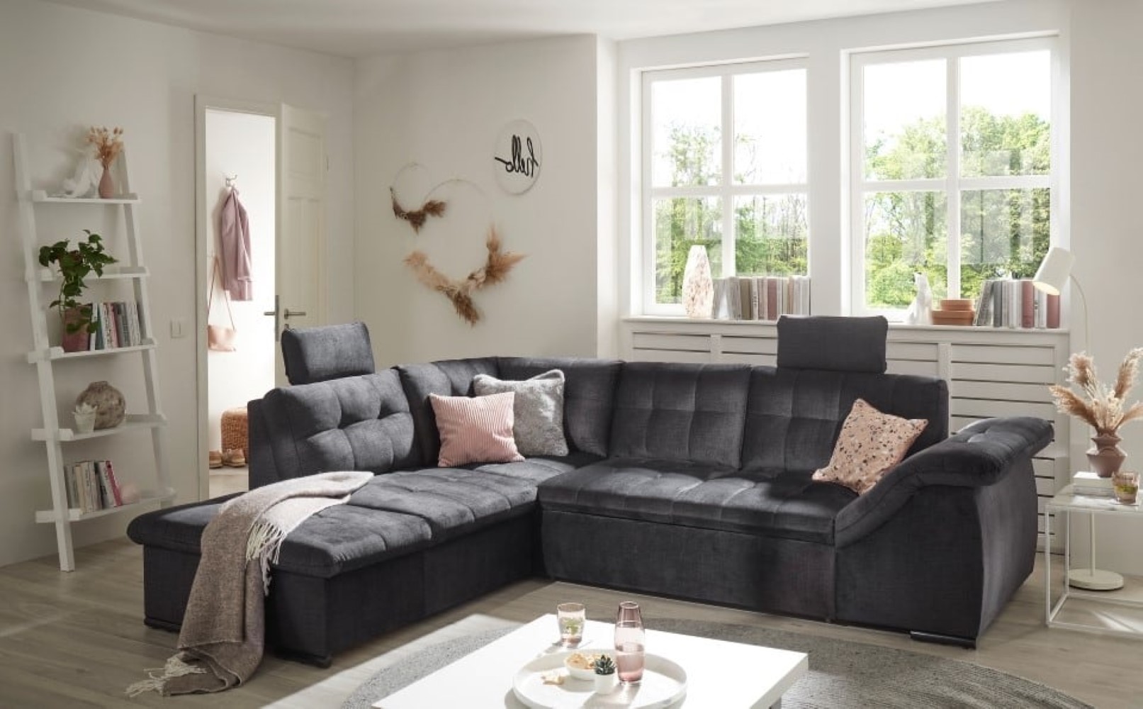 Schlafsofa Estrella von Ed Exciting Design – mit Bettkasten, variablen Kopfstützen und Schlaffunktion Farbe Schwarz