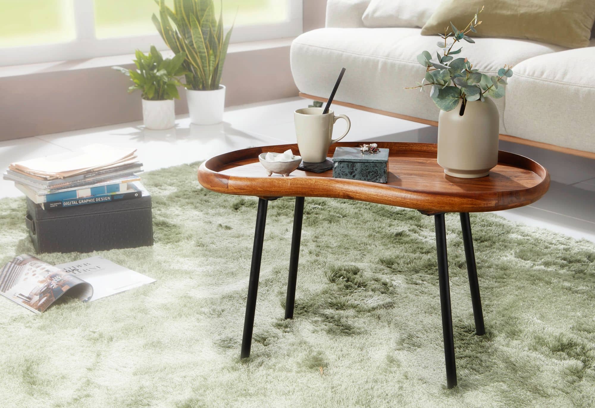 Couchtisch WL5.670 71x42x40 cm Sheesham massiv Sofatisch Nierenform mit Metallbeinen Couchtisch WL5.670 71x42x40 cm Sheesham massiv Sofatisch Nierenform mit Metallbeinen