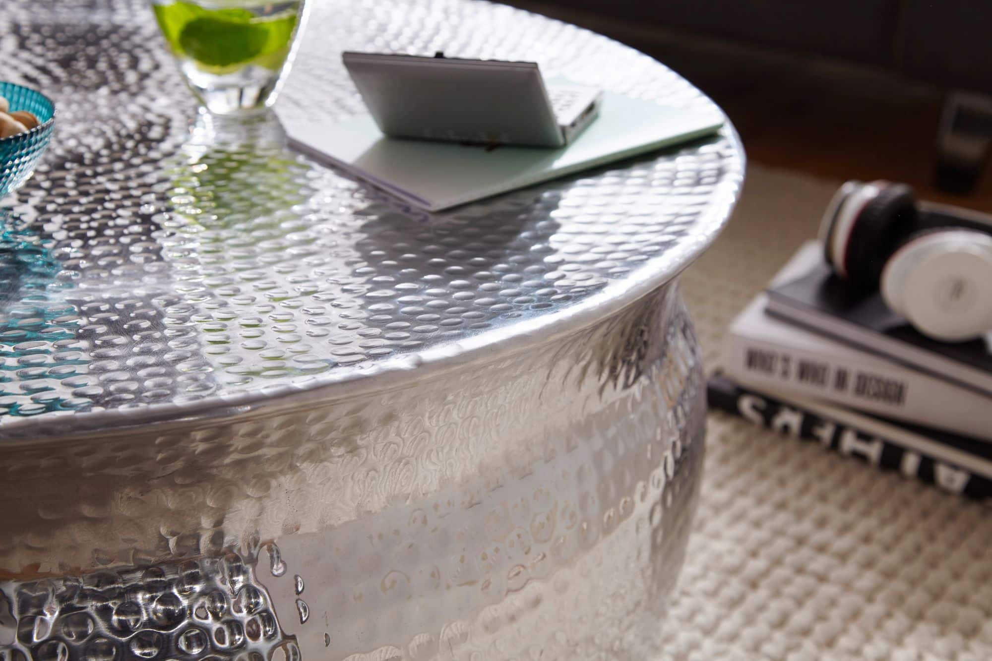 46257-WOHNLING-Couchtisch-75x75x30-cm-Aluminium-S_3 Wohnling Couchtisch Akola Ø 75 cm – Hammerschlag Silber