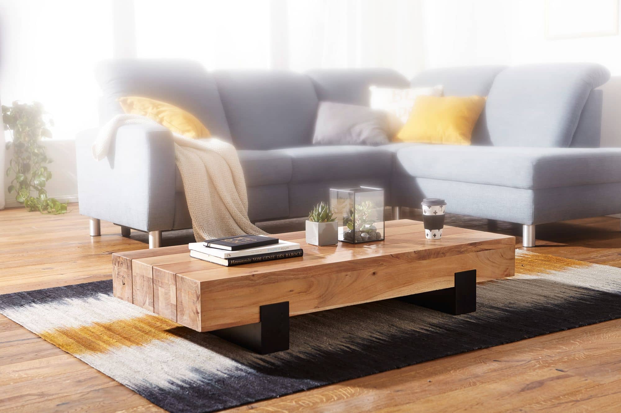47288-WOHNLING-Couchtisch-130x60x25-cm-Akazie-WL_2 Couchtisch 130x25x59cm Akazie Massivholz / Metall Sofatisch