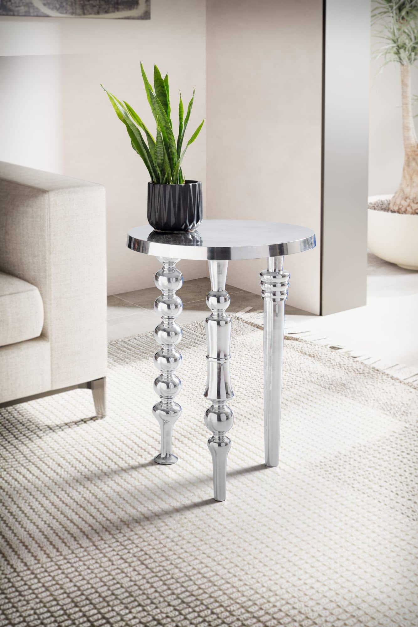 Beistelltisch 44x44x63 cm Aluminium mit drei verschiedenen Beinen