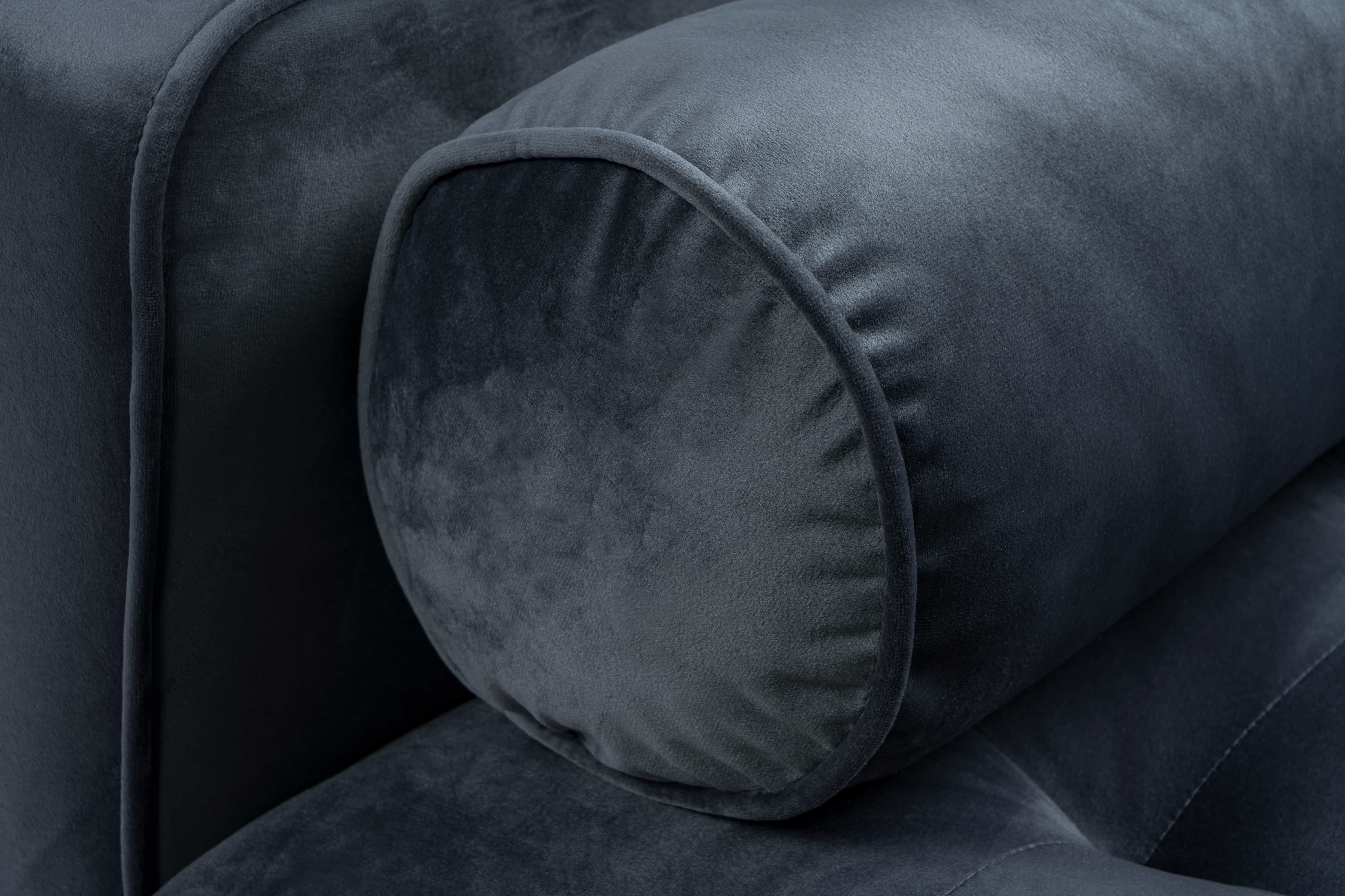 Trendiger Samt-Sessel – Eleganter & Bequemer Polstersessel für Ihr Wohnzimmer Trendiger Samt-Sessel – Eleganter & Bequemer Polstersessel für Ihr Wohnzimmer