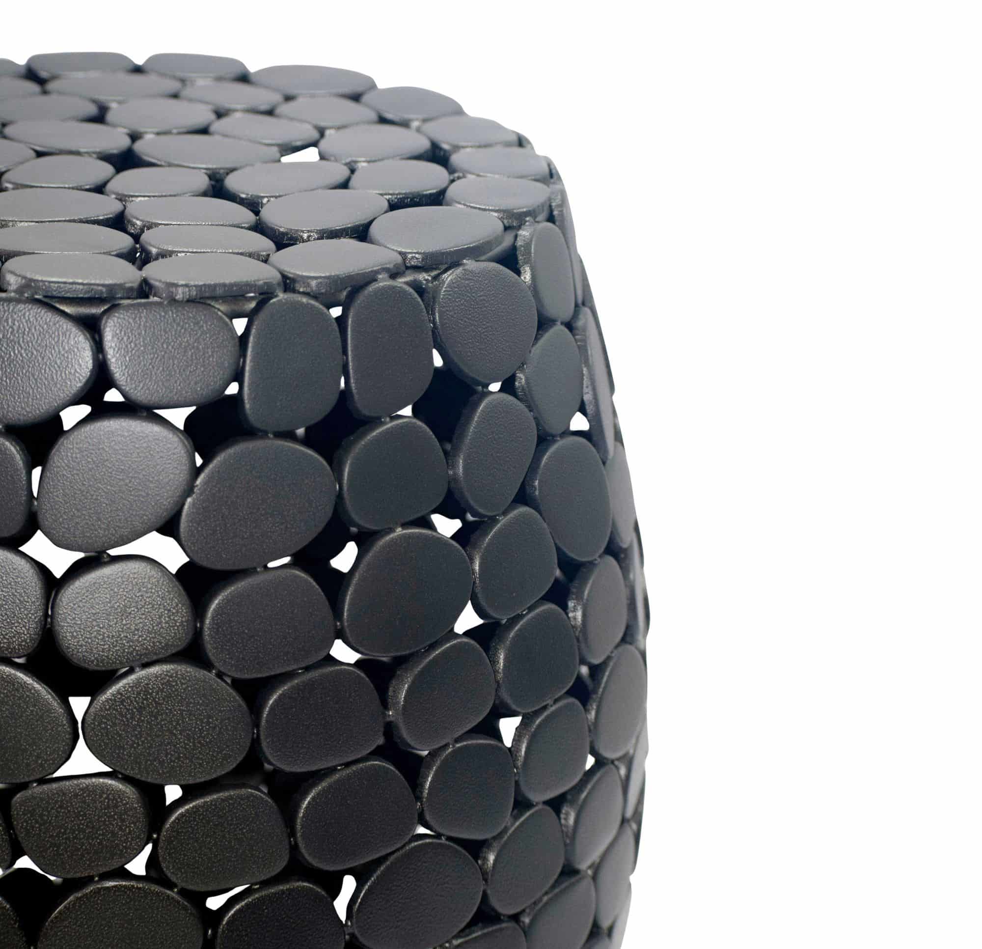 Design Beistelltisch rund 40cm aus Aluminium schwarz – Couchtisch Alu – kleiner Wohnzimmertisch Metall – Dekotisch Wohnzimmer Handmade Design Beistelltisch rund 40cm aus Aluminium schwarz – Couchtisch Alu – kleiner Wohnzimmertisch Metall – Dekotisch Wohnzimmer Handmade